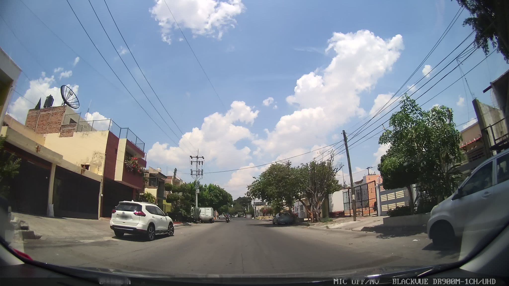 Street view near Corazón Guest House, Tlaquepaque — © kaart_3 (CC BY-SA · Mapillary)