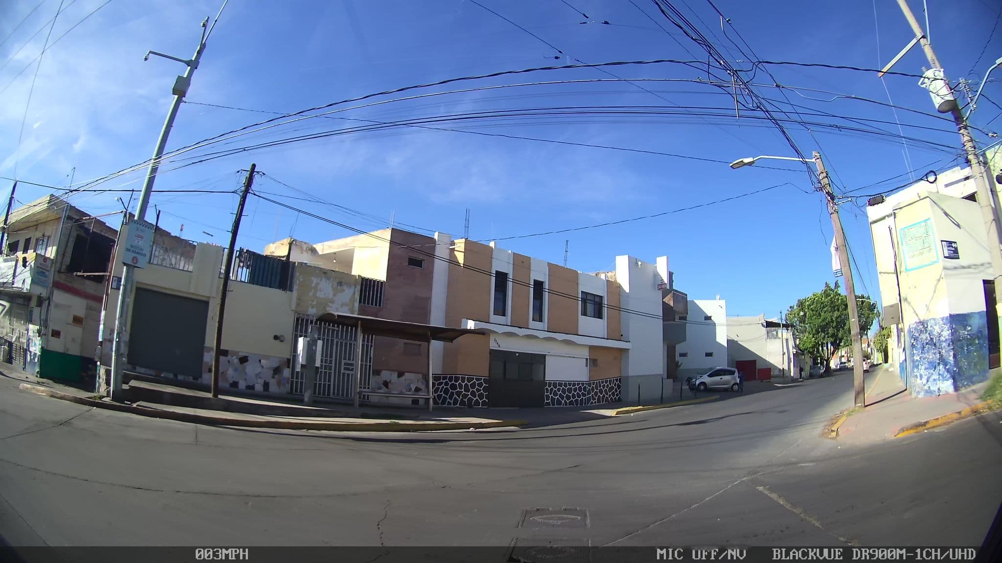 Street view near Bungalows Robles, Tlaquepaque — © kaart_3 (CC BY-SA · Mapillary)