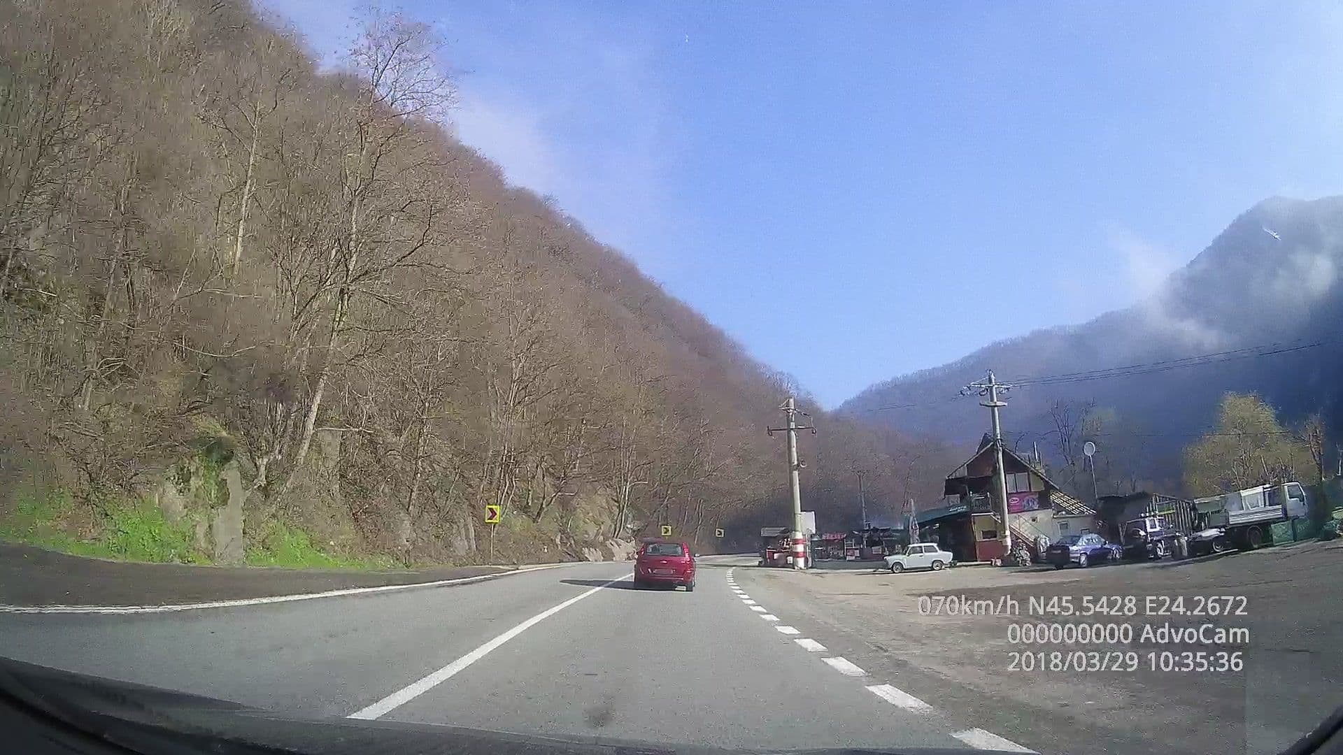 Street view near Pensiunea Speranța, Câinenii Mici — © tavi (CC BY-SA · Mapillary)