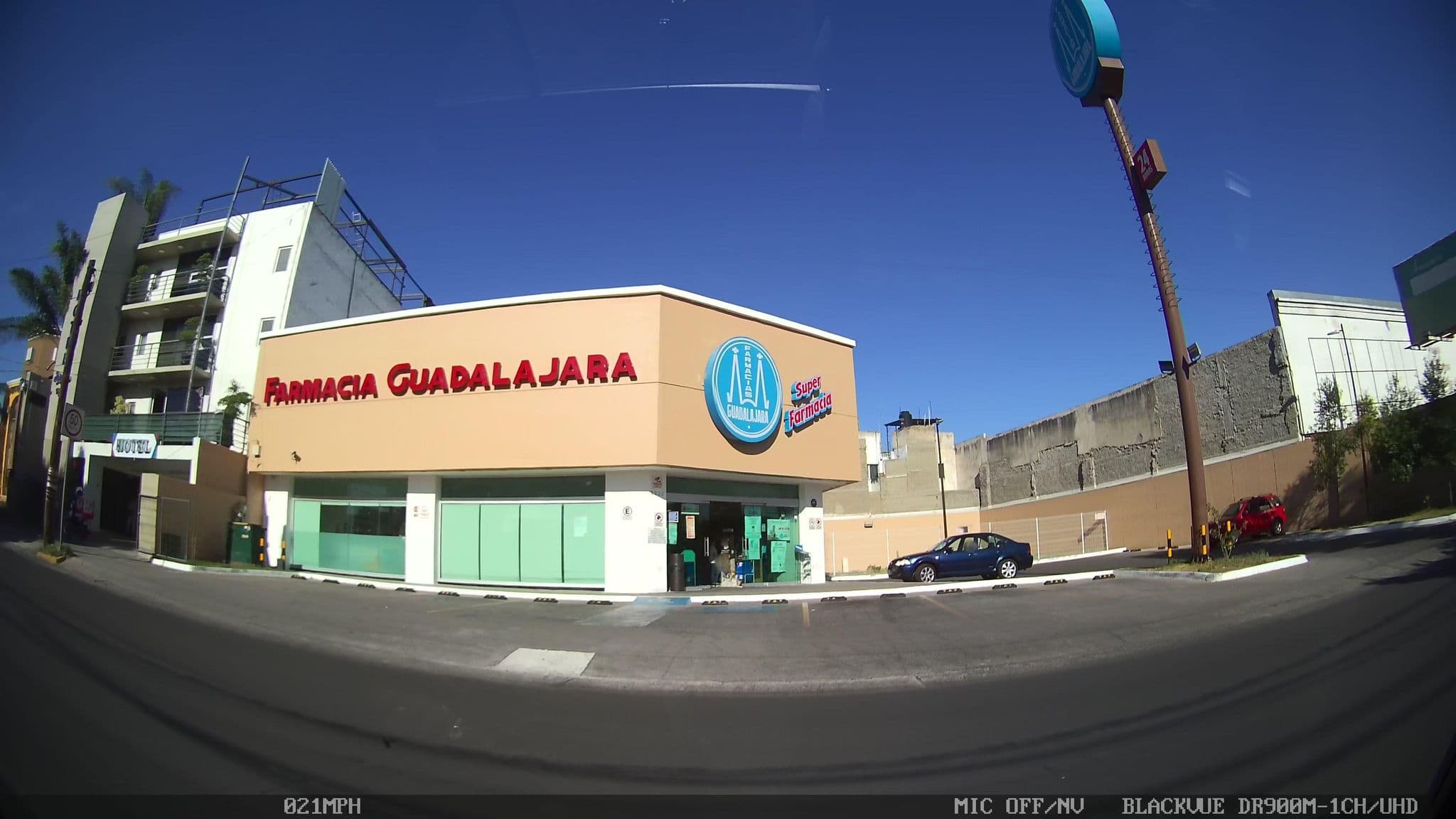 Street view near Hotel Belisario, Guadalajara — © kaart_3 (CC BY-SA · Mapillary)