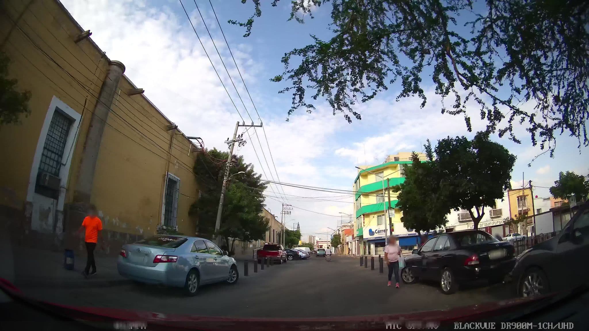 Street view near Hotel hospital, Guadalajara — © kaart_1 (CC BY-SA · Mapillary)