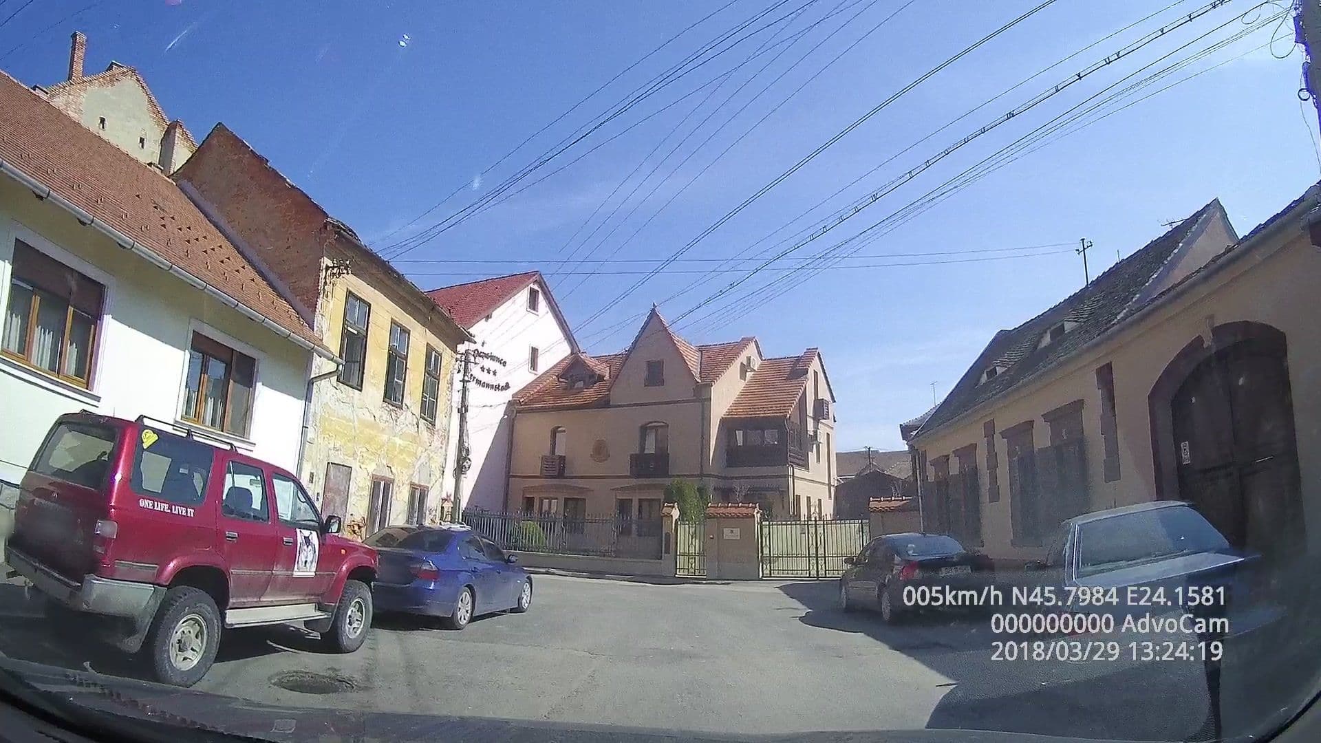 Street view near Noblesse Boutique Hotel, Sibiu — © tavi (CC BY-SA · Mapillary)