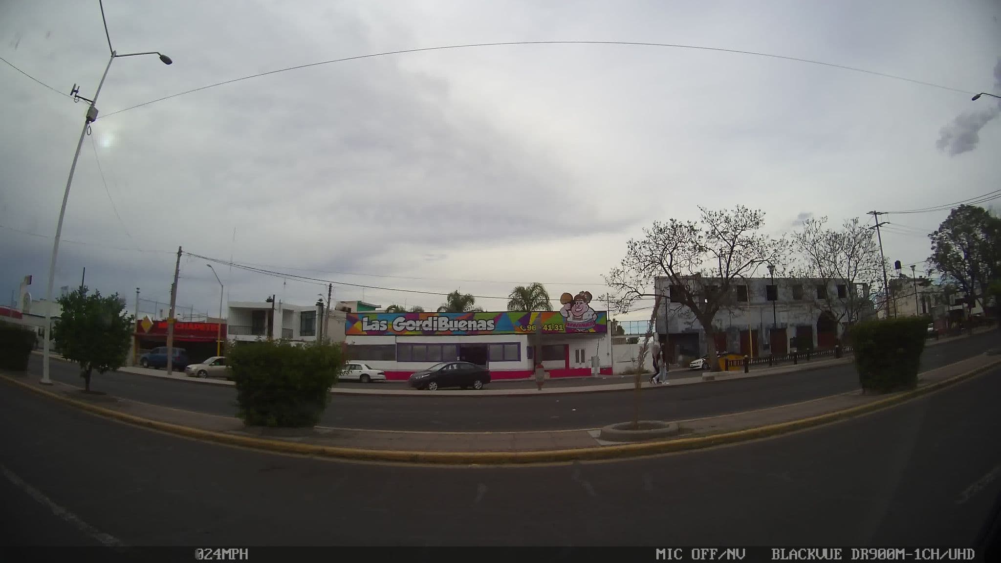 Street view near Hotel Holiday Inn Aguascalientes, Aguascalientes — © kaart_3 (CC BY-SA · Mapillary)