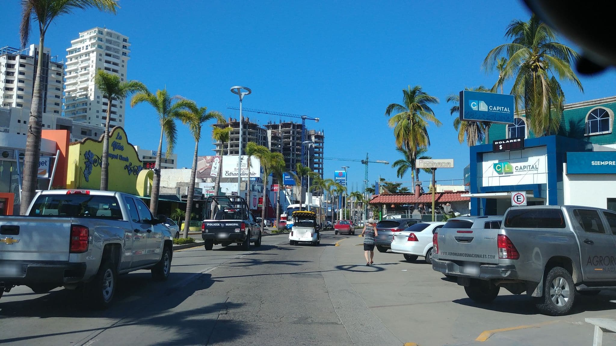 Street view near Aguilar Nuñez Francisco Olinsser, Mazatlán — © mpassarelli (CC BY-SA · Mapillary)