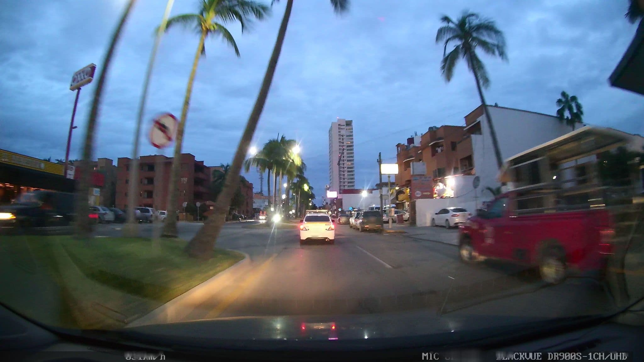 Street view near Operadora la Alpina, Mazatlán — © nicovargas (CC BY-SA · Mapillary)