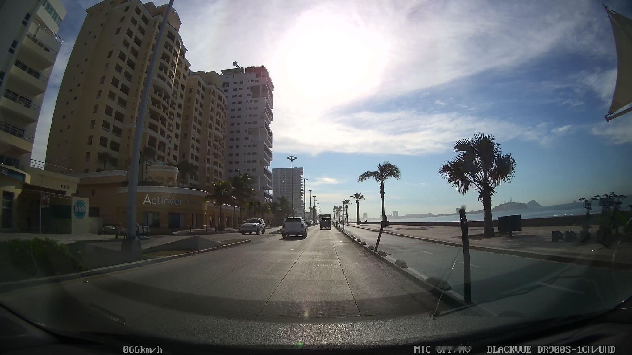Street view near Hotel Perlamar, Mazatlán — © nicovargas (CC BY-SA · Mapillary)