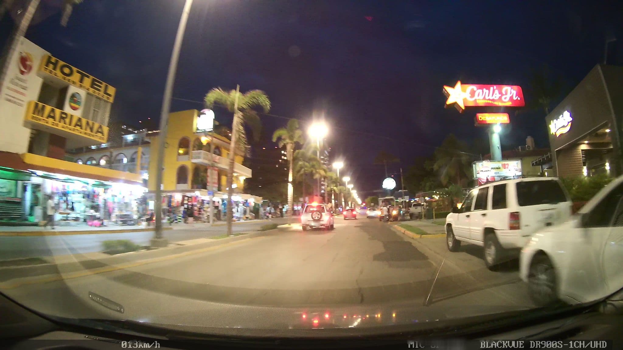Street view near Hotel Mariana, Mazatlán — © nicovargas (CC BY-SA · Mapillary)