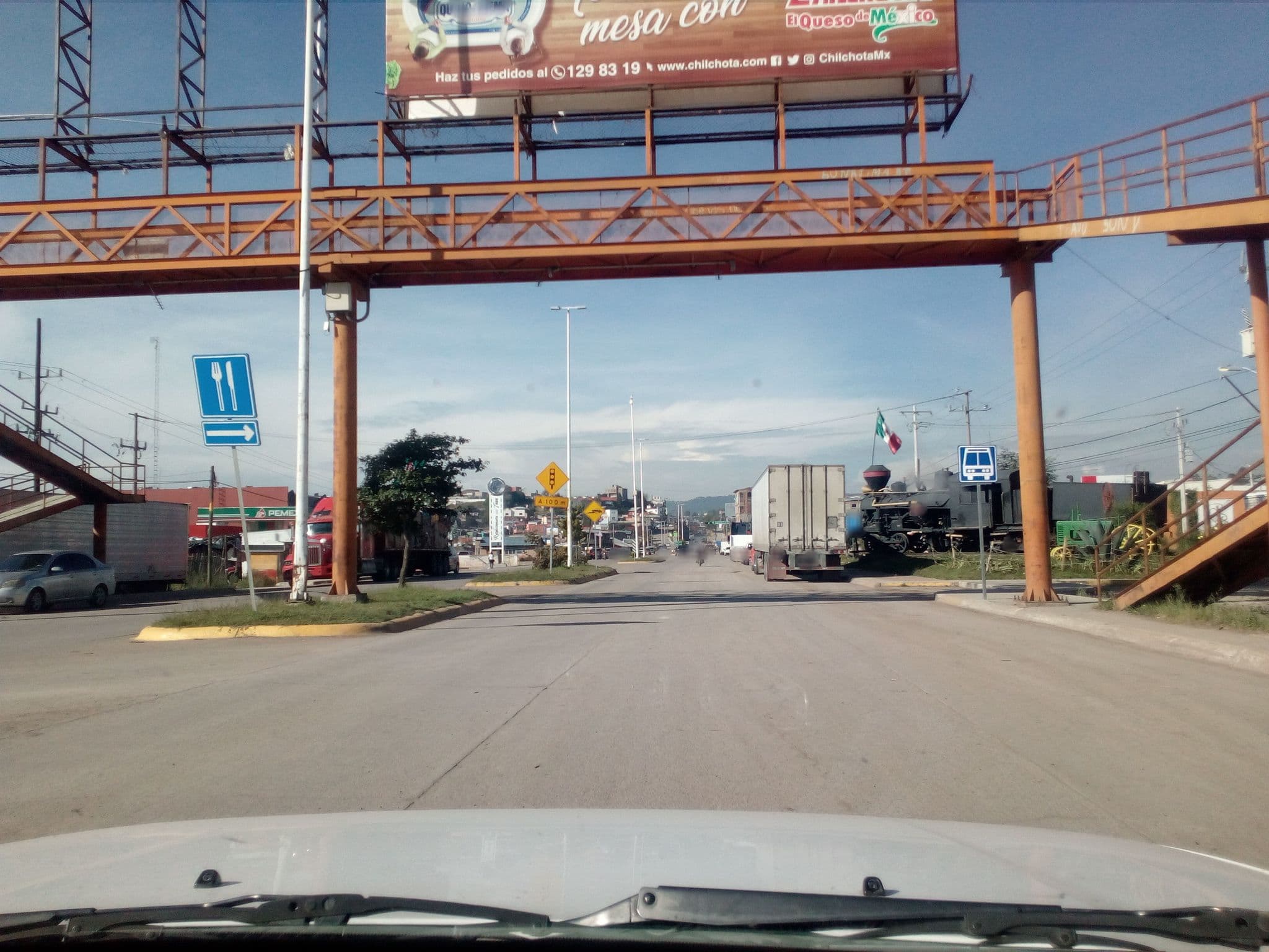 Street view near Hotel Real del Bosque, El Salto — © juan_saucedo (CC BY-SA · Mapillary)