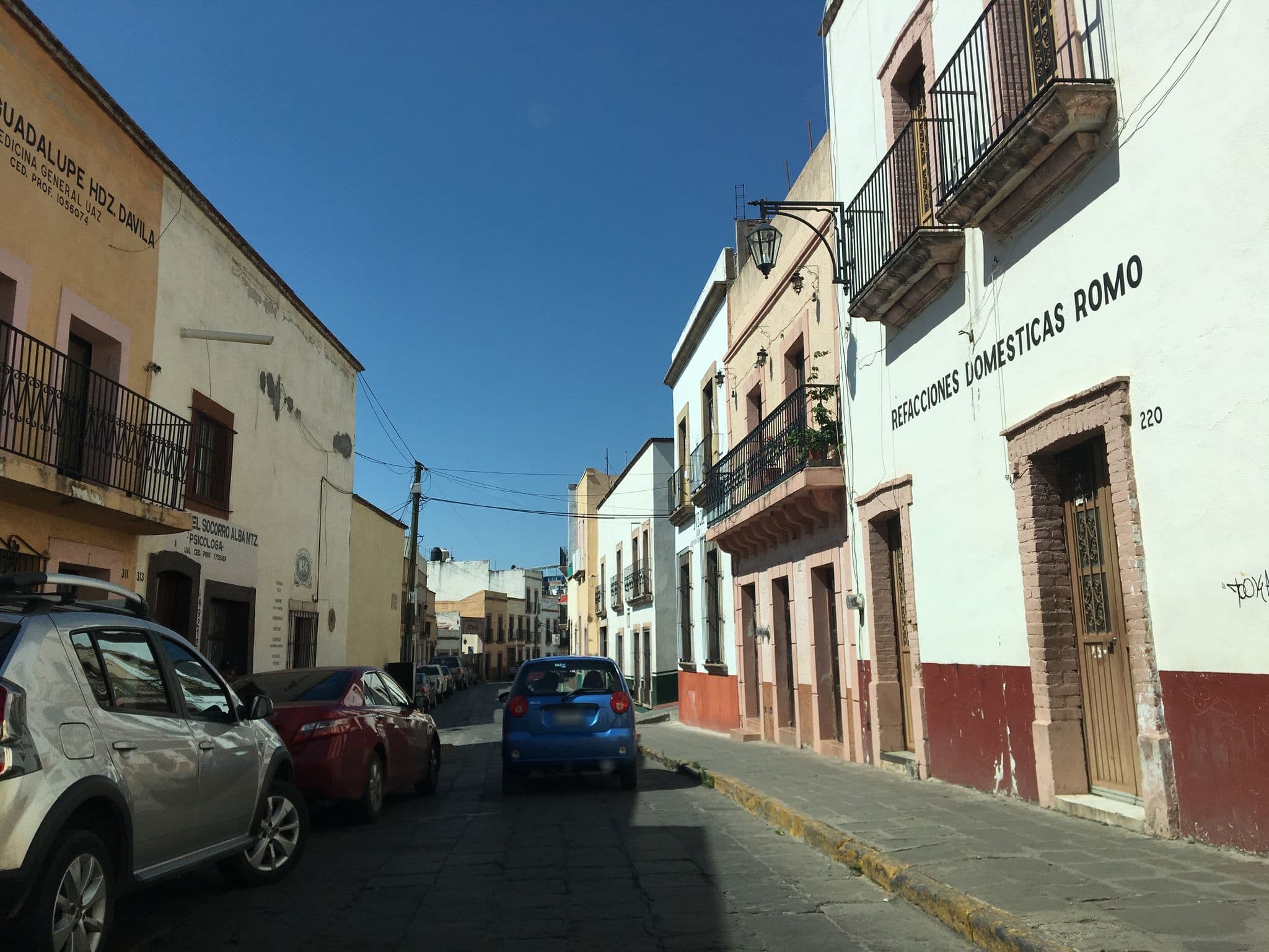 Street view near Hotel Refugio Don Carlos, Zacatecas — © ccossio (CC BY-SA · Mapillary)