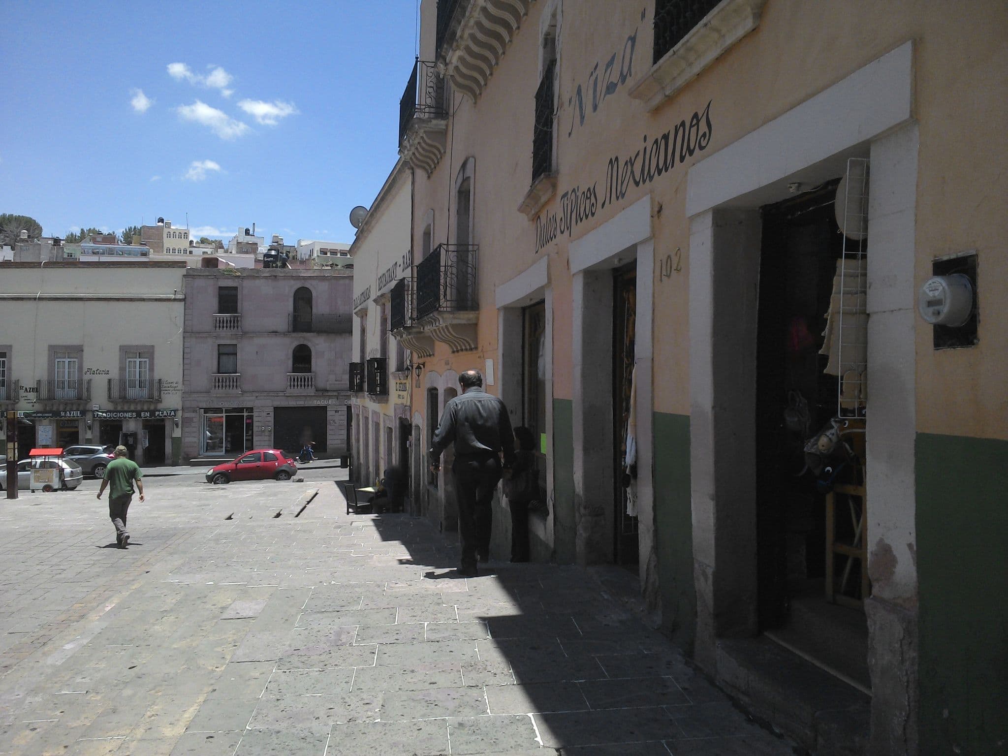 Street view near Hotel Aristos Zacatecas, Zacatecas — © xe1gyp (CC BY-SA · Mapillary)
