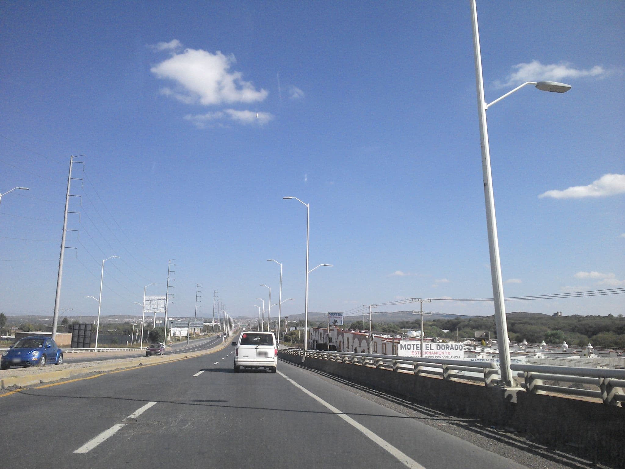 Street view near Motel El Dorado, Martínez Domínguez — © xe1gyp (CC BY-SA · Mapillary)