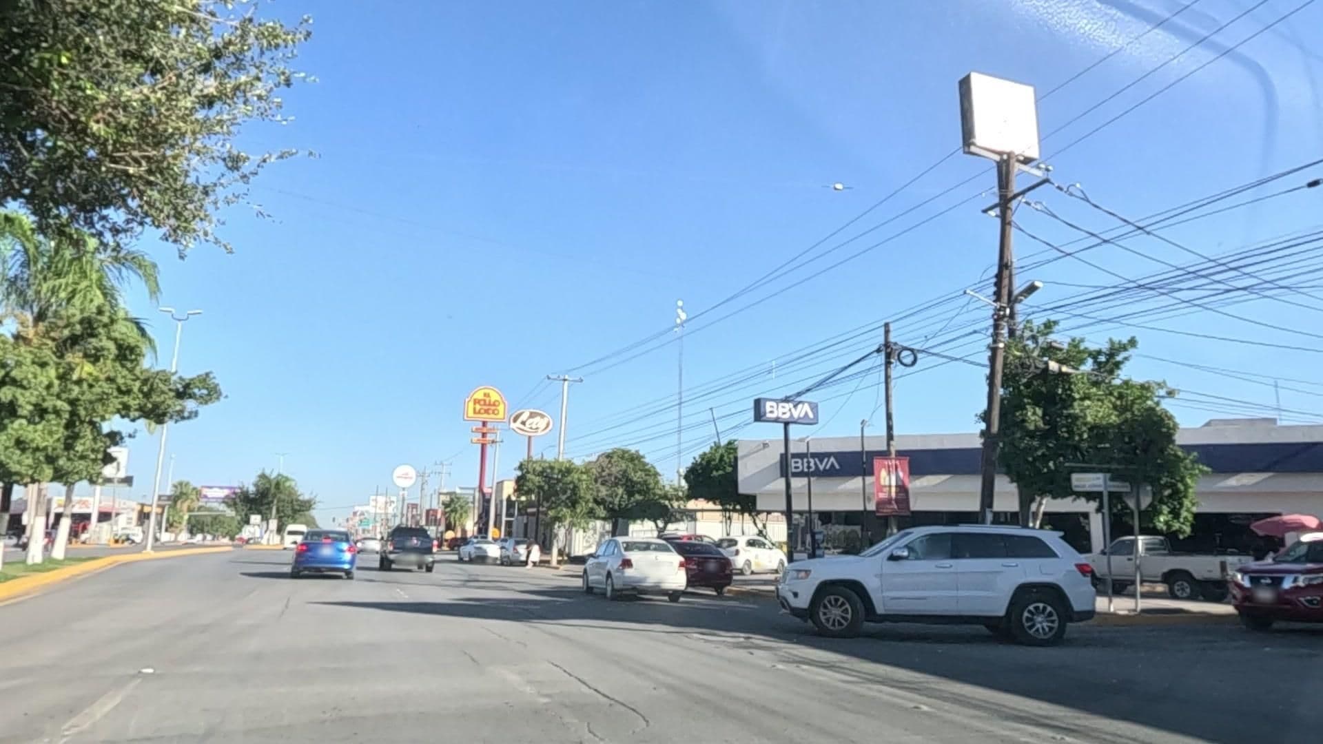 Street view near Hotel el Campestre / Campo Turista el Campestre, Gómez Palacio — © darkneoss (CC BY-SA · Mapillary)