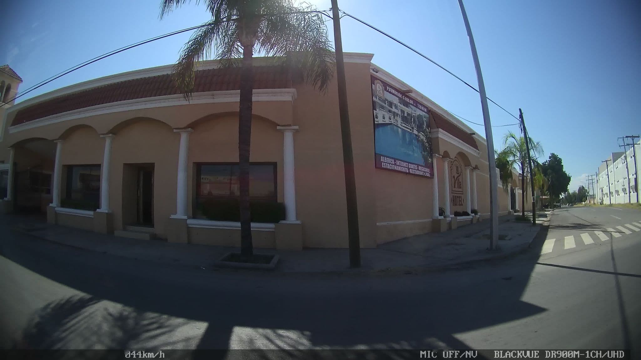 Street view near Alberca, Torreón — © kaart_4 (CC BY-SA · Mapillary)