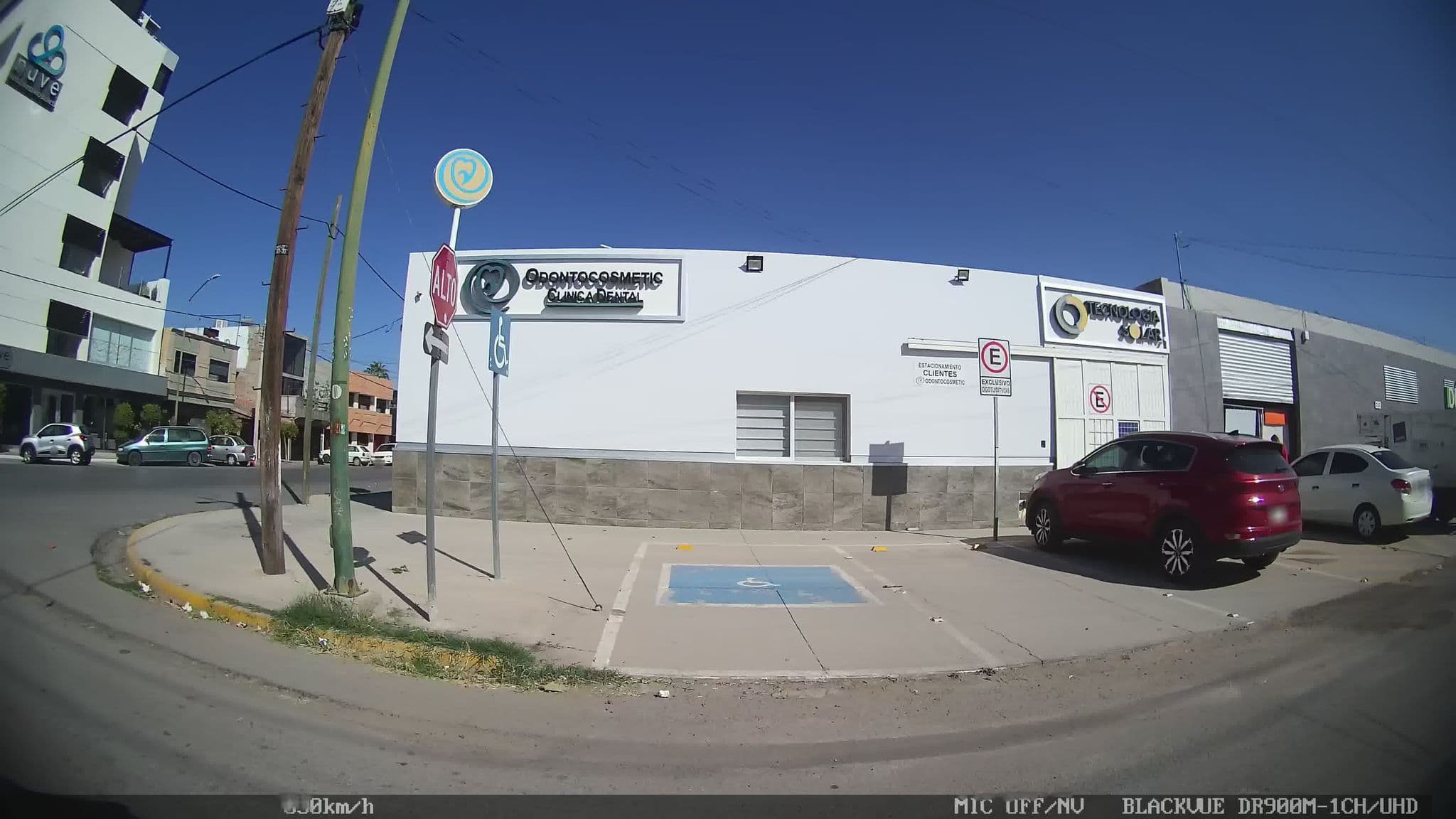 Street view near Hotel Nuve, Torreón — © kaart_4 (CC BY-SA · Mapillary)
