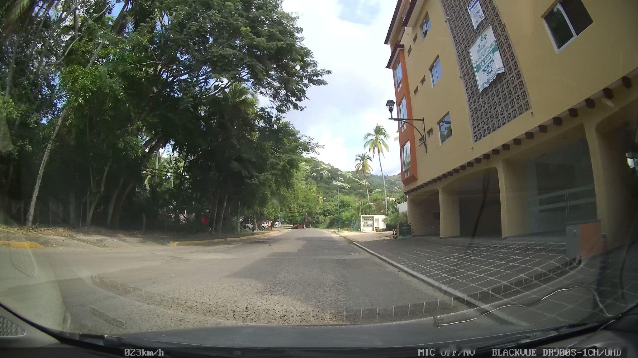 Street view near Lydmar Boutique Hotel, Ixtapa-Zihuatanejo — © nicovargas (CC BY-SA · Mapillary)