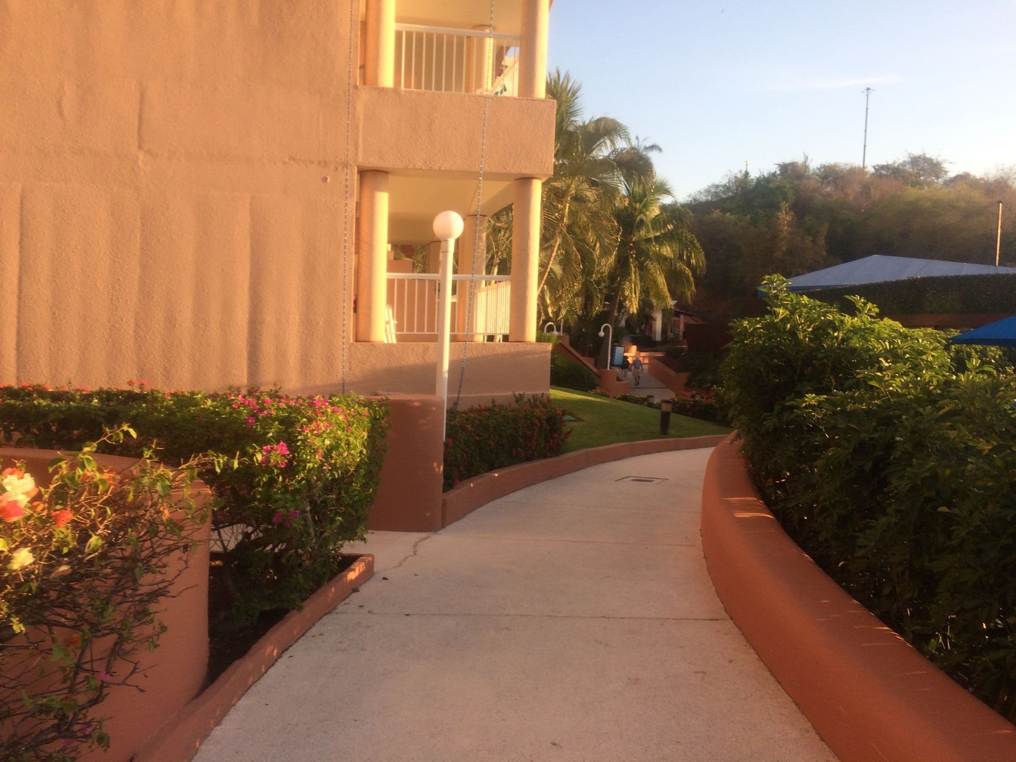 Street view near Azul Ixtapa, San José Ixtapa (Barrio Viejo) — © oramire (CC BY-SA · Mapillary)