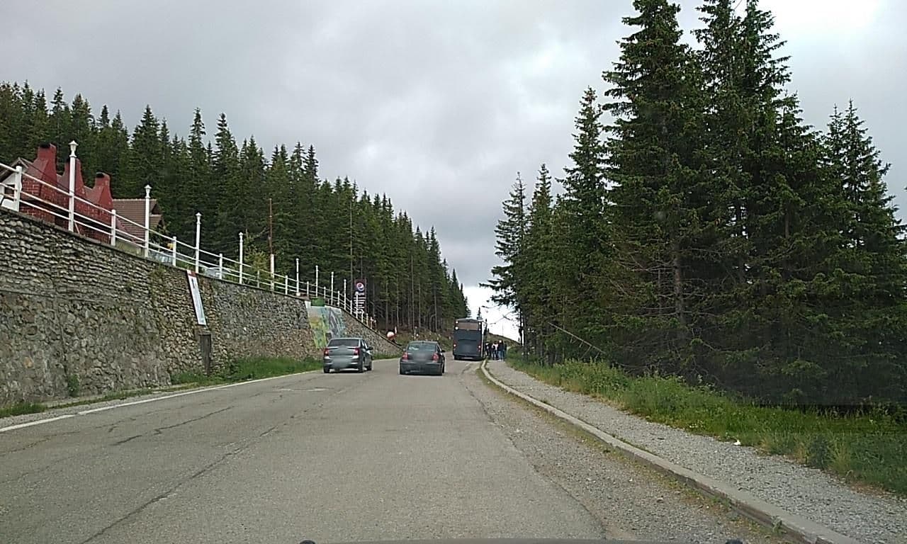 Street view near Păpușa, Polovragi — © tavi (CC BY-SA · Mapillary)