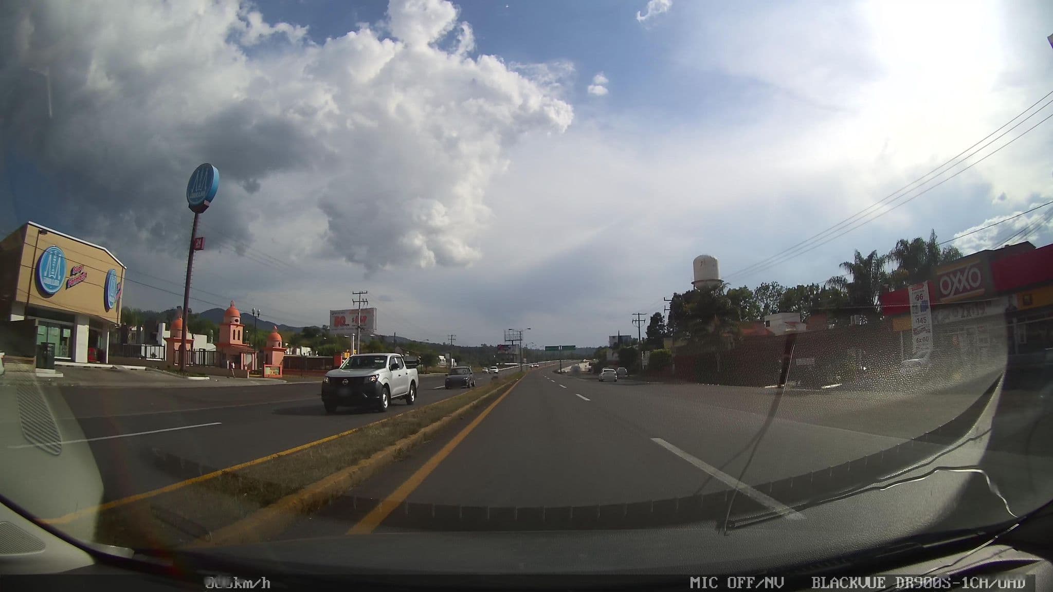 Street view near Auto Hotel Hennesys Suites, Morelos — © nicovargas (CC BY-SA · Mapillary)