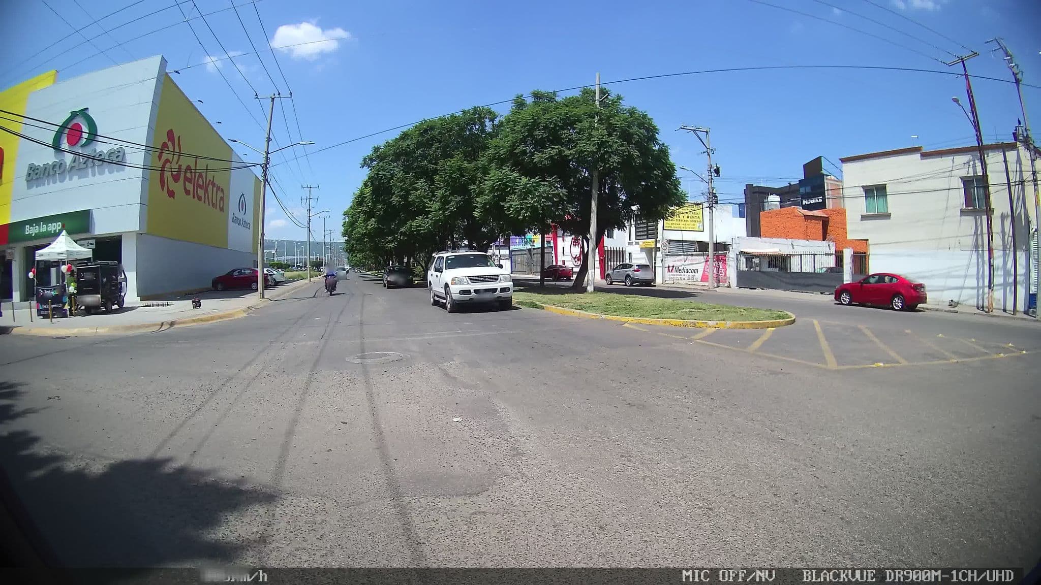 Street view near Hoteleria Tiser, Irapuato — © kaart_1 (CC BY-SA · Mapillary)