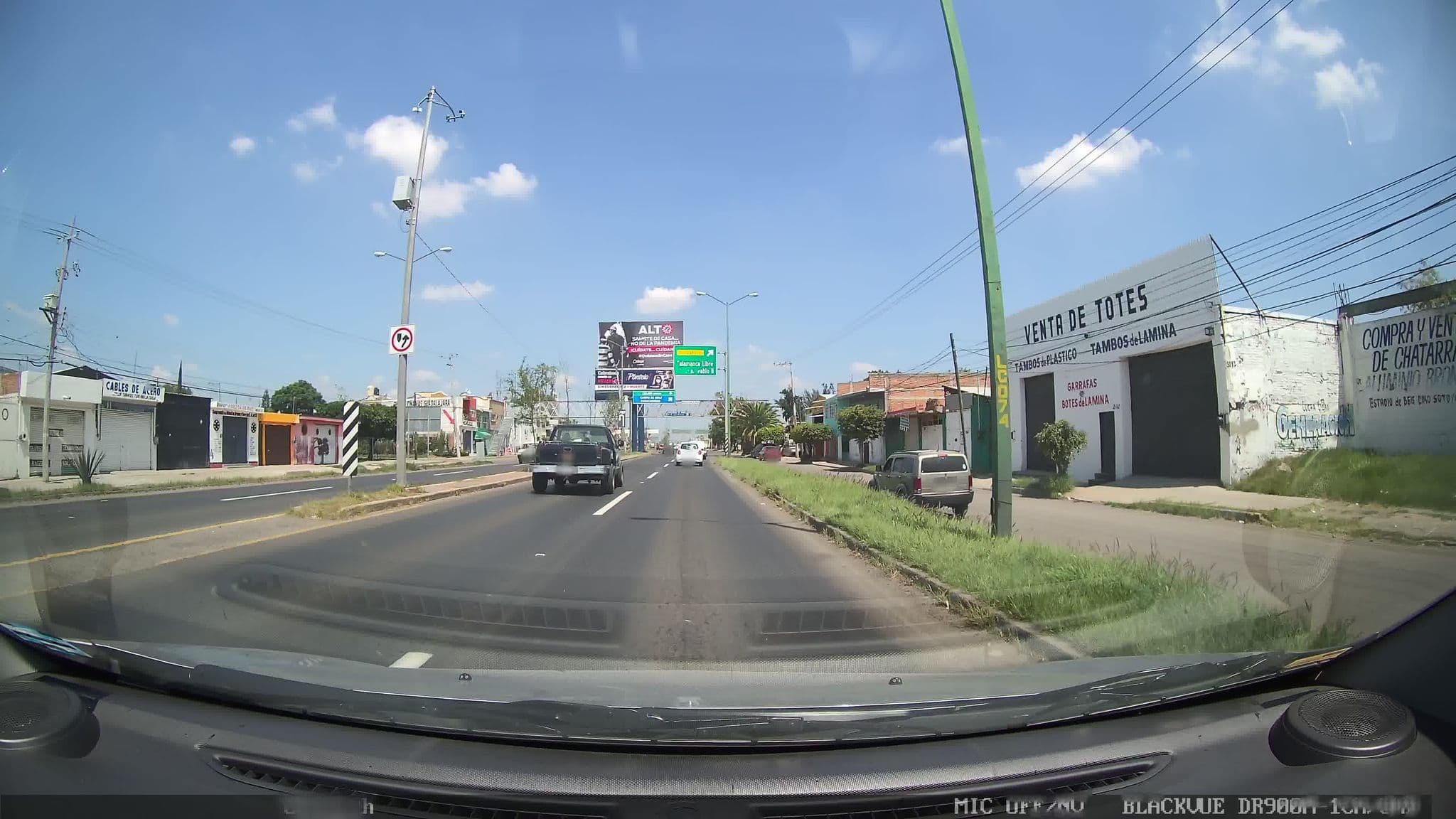 Street view near Hot Lar, Los Mancera — © kaart_1 (CC BY-SA · Mapillary)