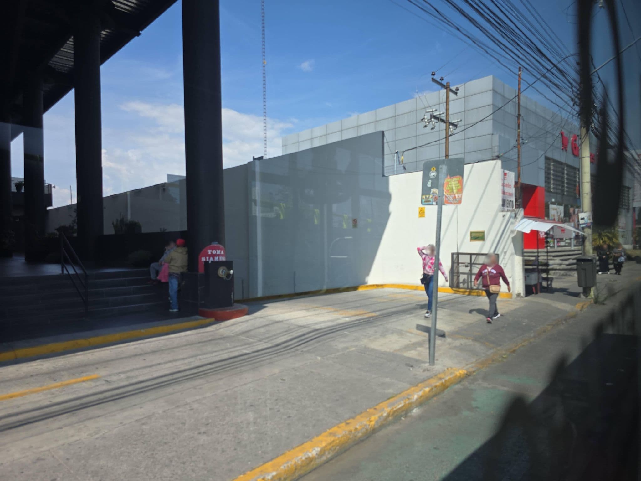 Street view near Sleep In, Santiago de Querétaro — © JusticiaDigna (CC BY-SA · Mapillary)