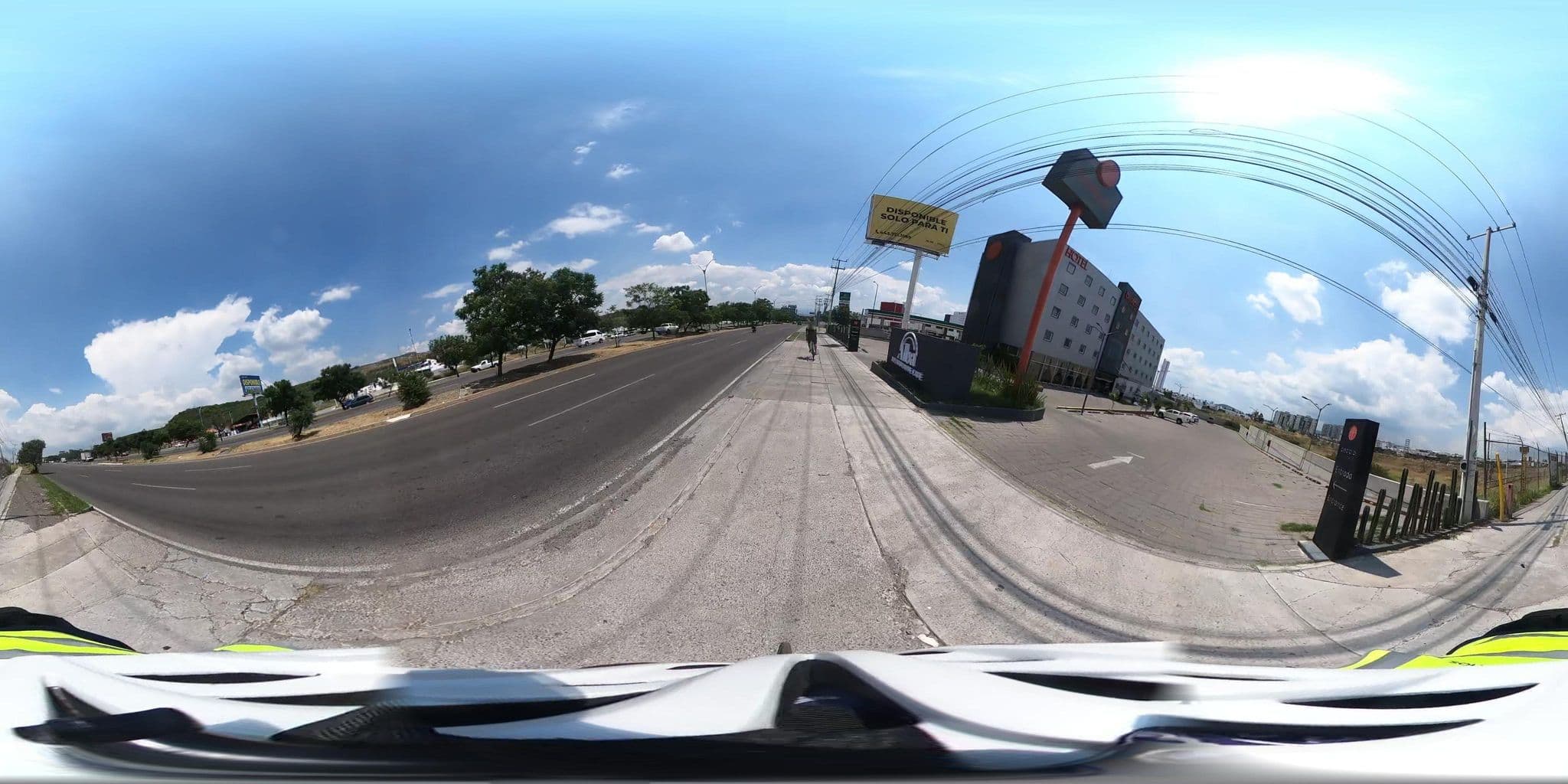 Street view near Bedford Hotel, Juriquilla — © SamerAcosta (CC BY-SA · Mapillary)