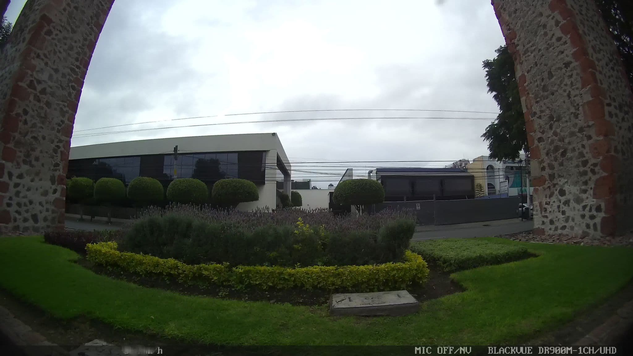 Street view near Grupo Eyca, Santiago de Querétaro — © kaart_1 (CC BY-SA · Mapillary)