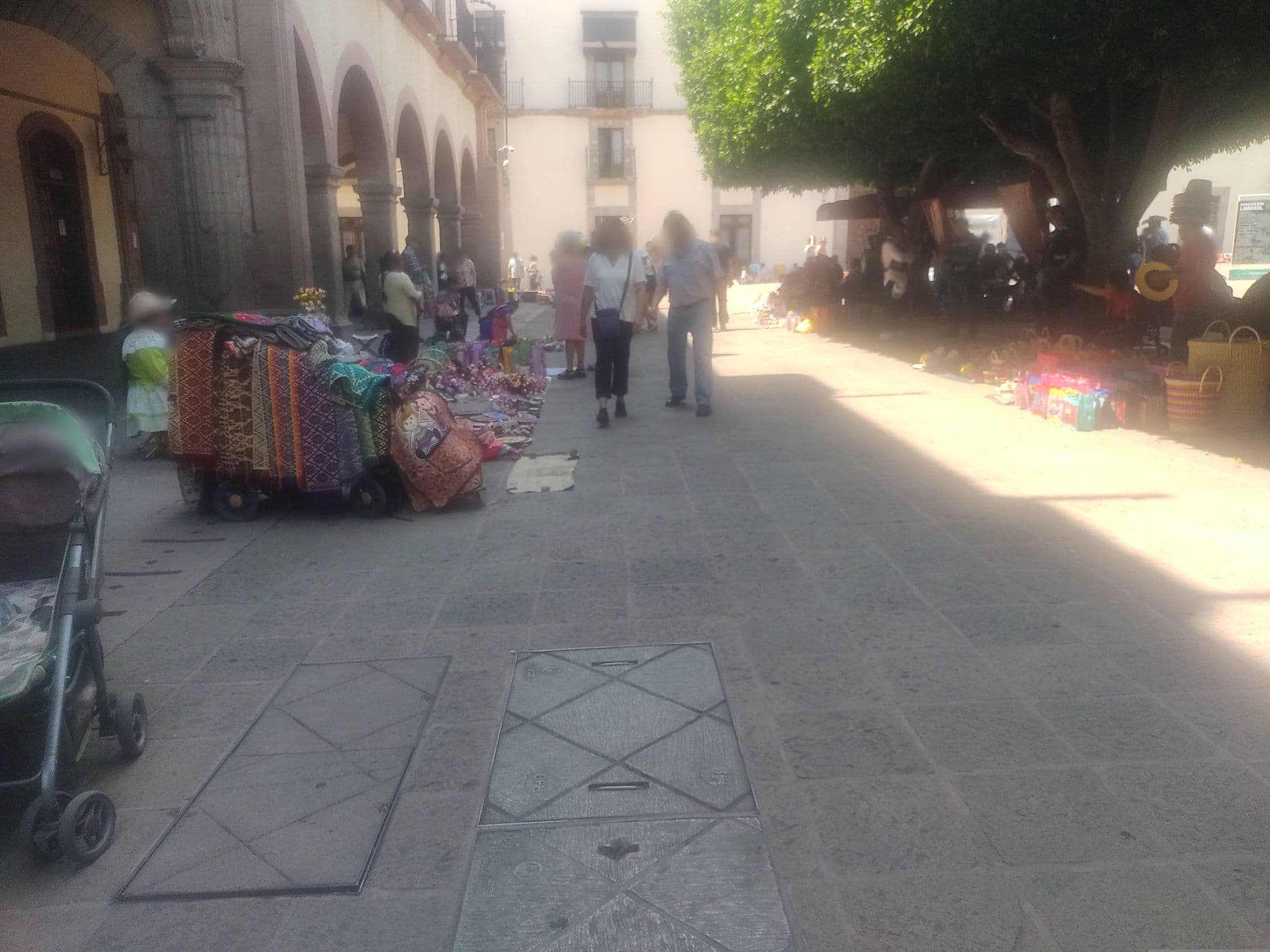 Street view near Hotel La Casa de la Marquesa, Santiago de Querétaro — © mapeadora (CC BY-SA · Mapillary)