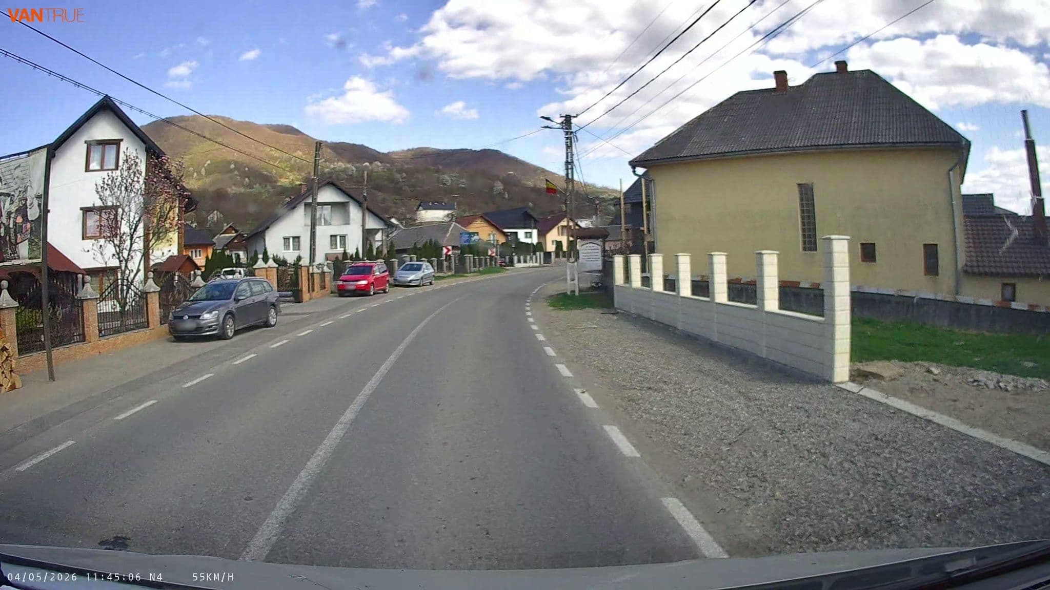 Street view near Pensiunea Vasilica Ceterașu, Giuleşti — © lucia_ (CC BY-SA · Mapillary)