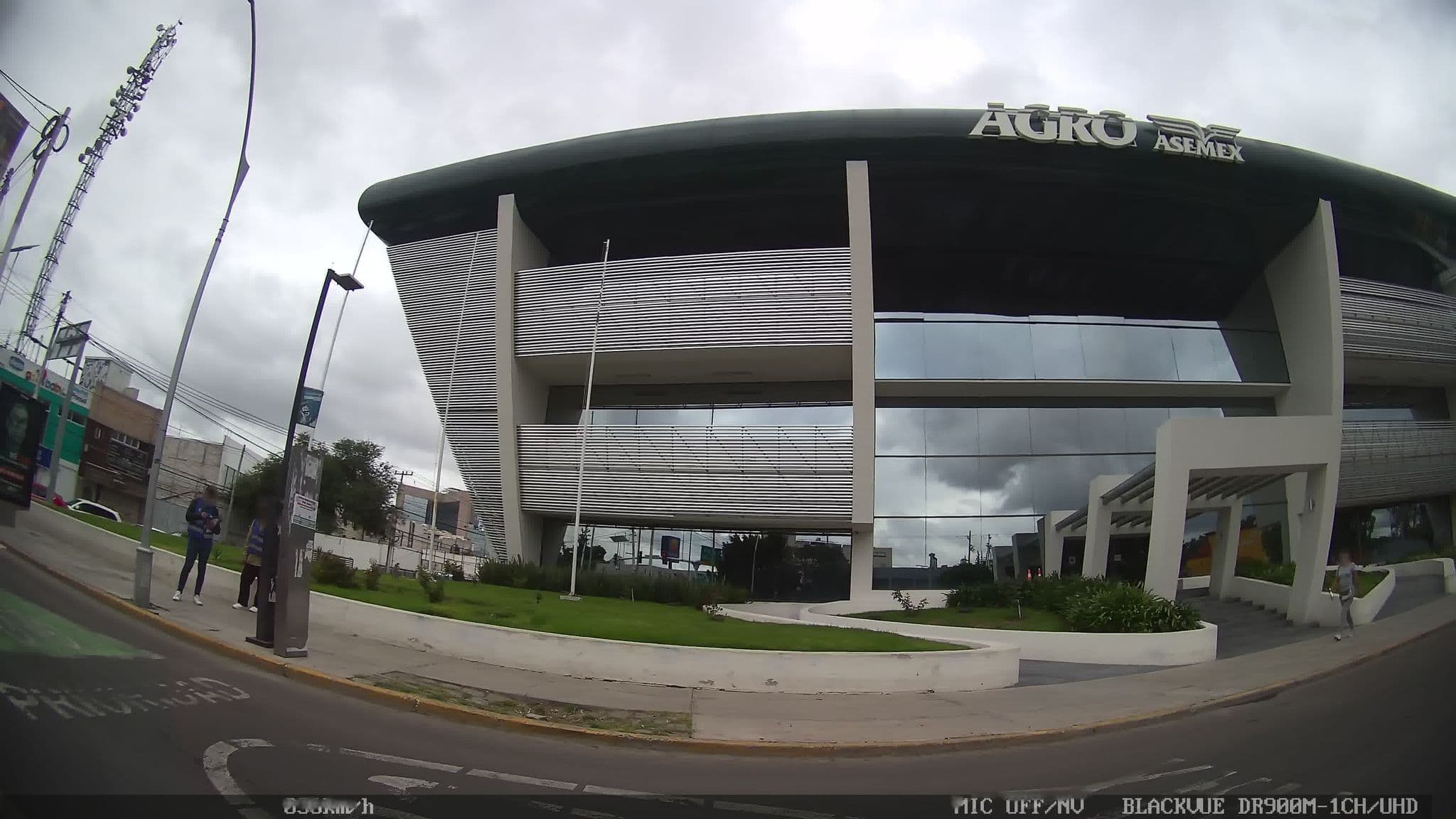 Street view near Cia Hotelera, Santiago de Querétaro — © kaart_1 (CC BY-SA · Mapillary)