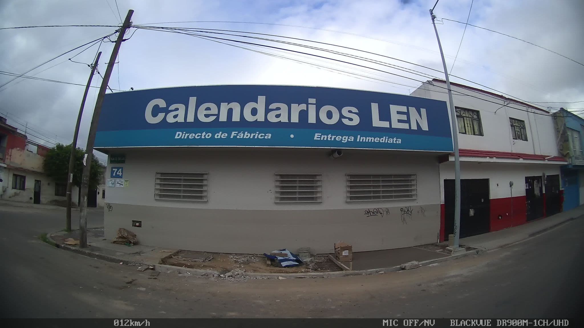 Street view near Hotel One Querétaro Plaza Galerías, Santiago de Querétaro — © kaart_1 (CC BY-SA · Mapillary)