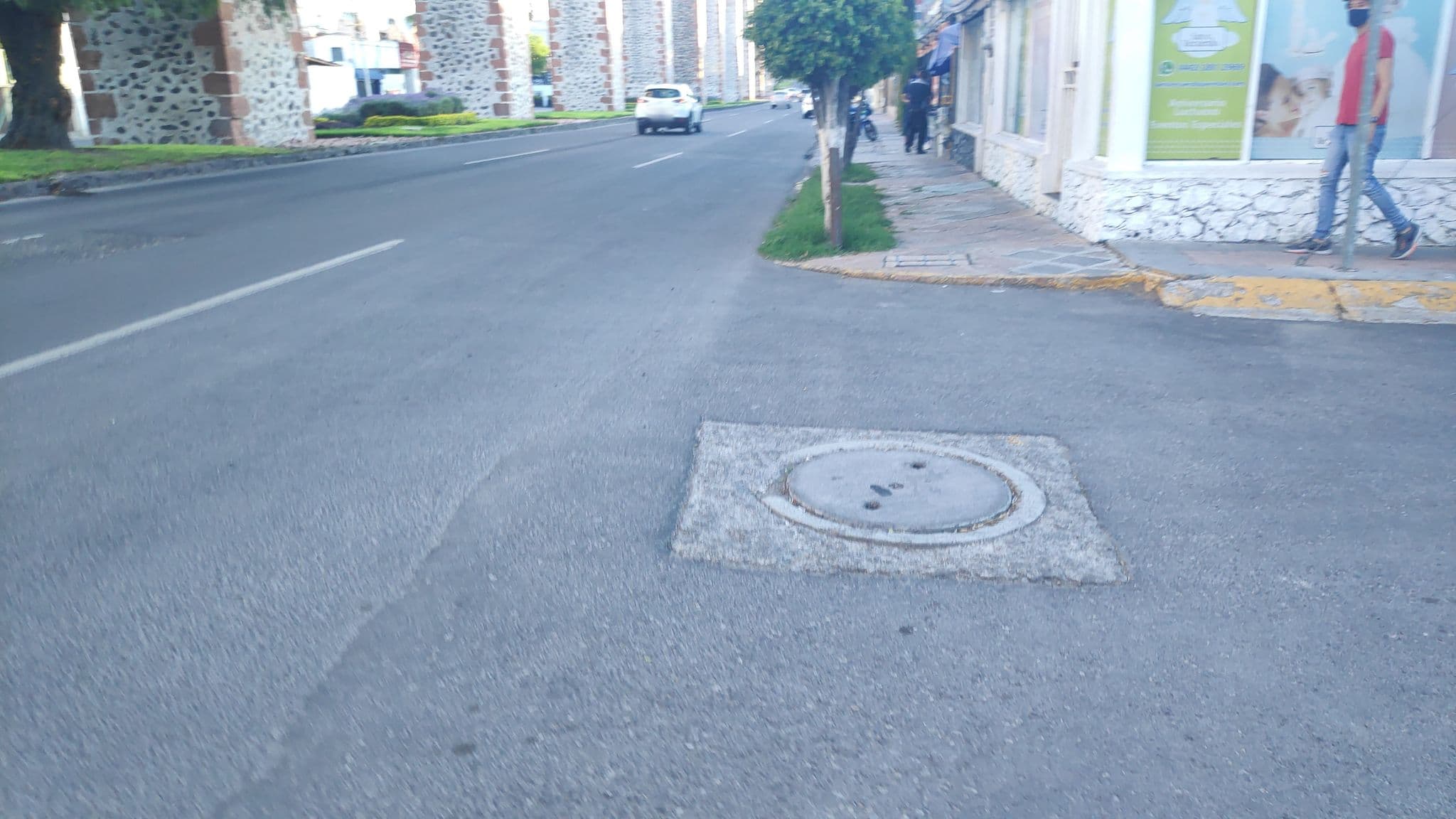 Street view near Margaritas Eco Haus, Santiago de Querétaro — © punksolid (CC BY-SA · Mapillary)