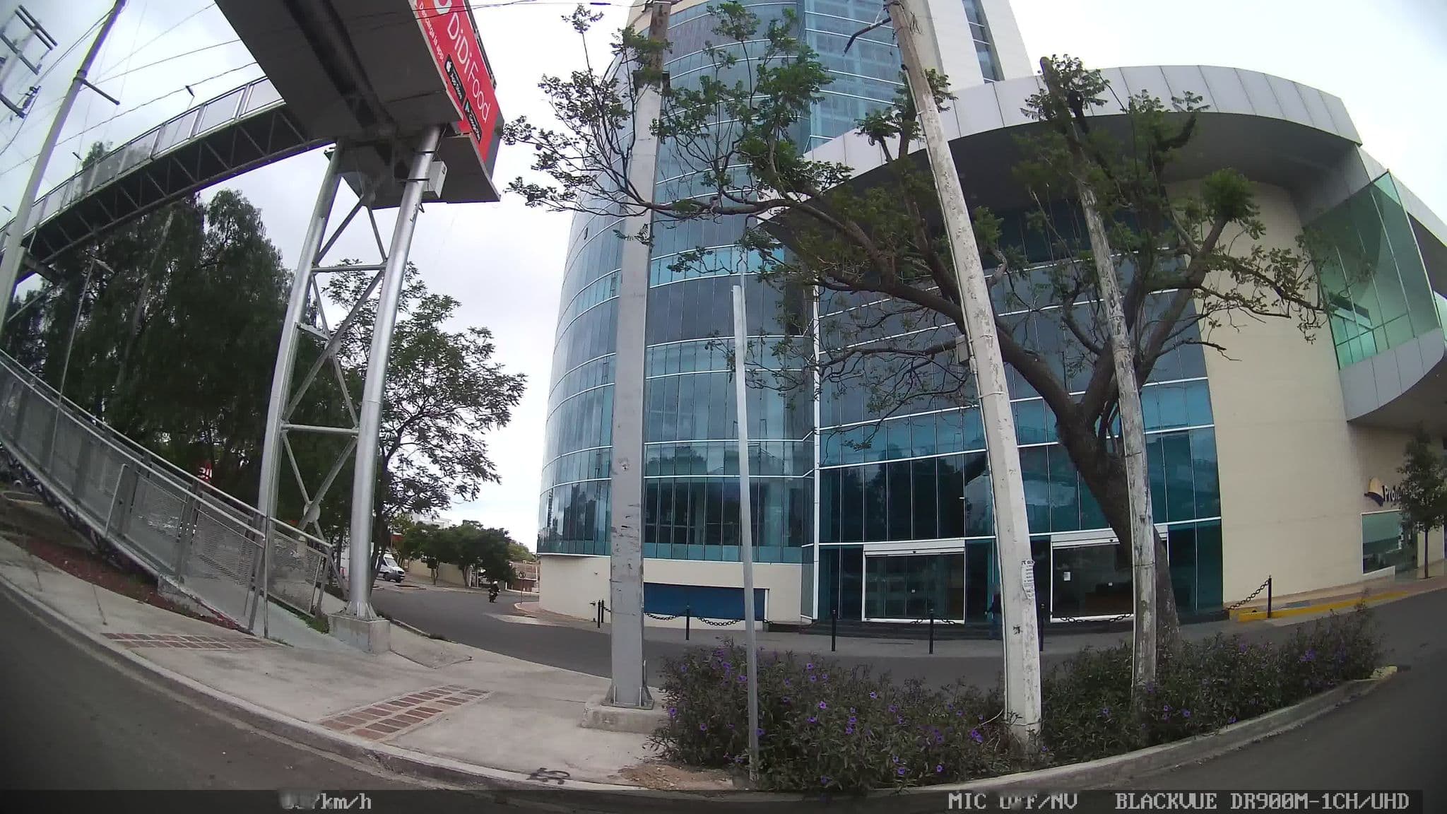 Street view near Fomento Queretano, Santiago de Querétaro — © kaart_1 (CC BY-SA · Mapillary)