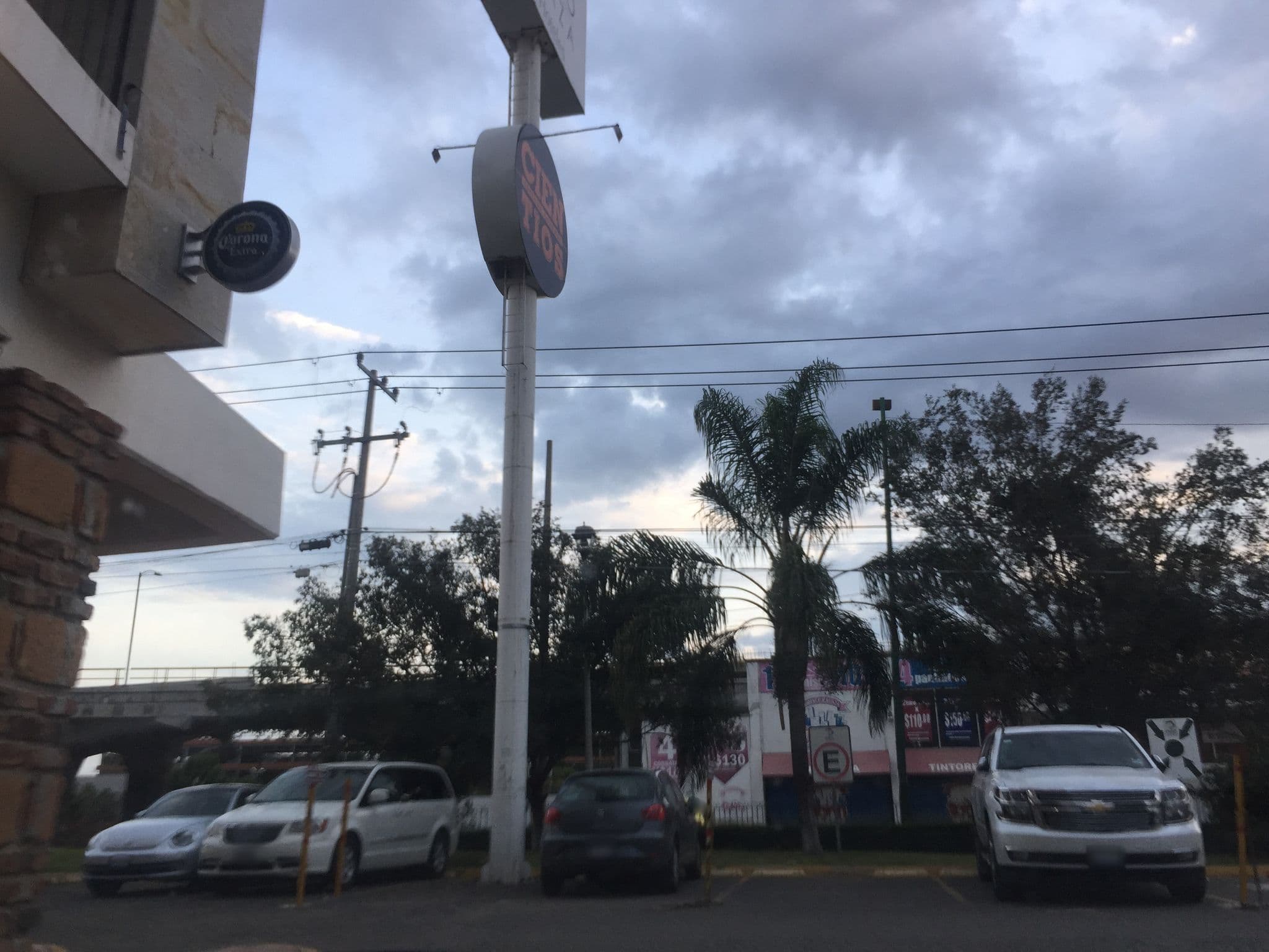 Street view near Mexico Plaza Hotel, La Ermita — © covarrubian (CC BY-SA · Mapillary)