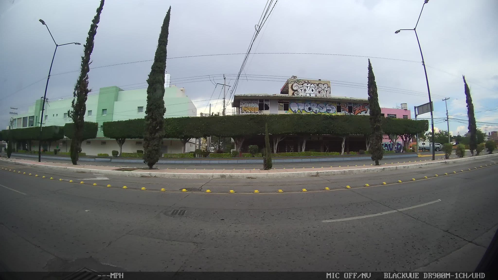 Street view near Hotel Dajana, León de los Aldama — © kaart_3 (CC BY-SA · Mapillary)