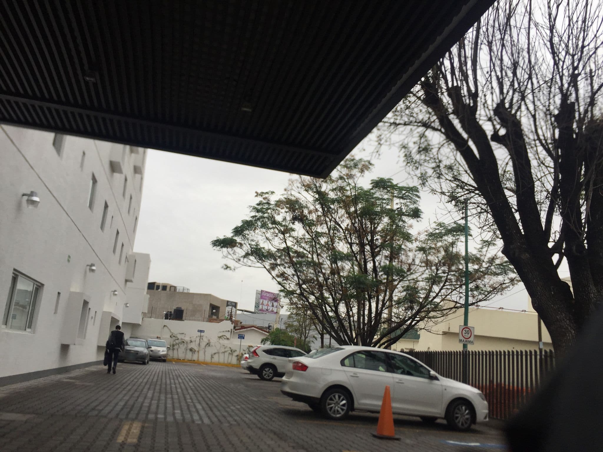 Street view near Hotel Eco Express Leon, León de los Aldama — © mapeadora (CC BY-SA · Mapillary)