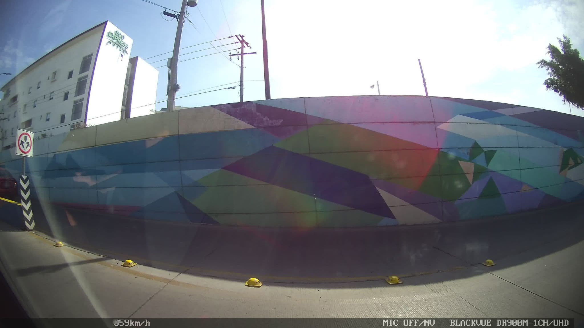 Street view near Eco Express Hotel Poliforum, León de los Aldama — © kaart_3 (CC BY-SA · Mapillary)