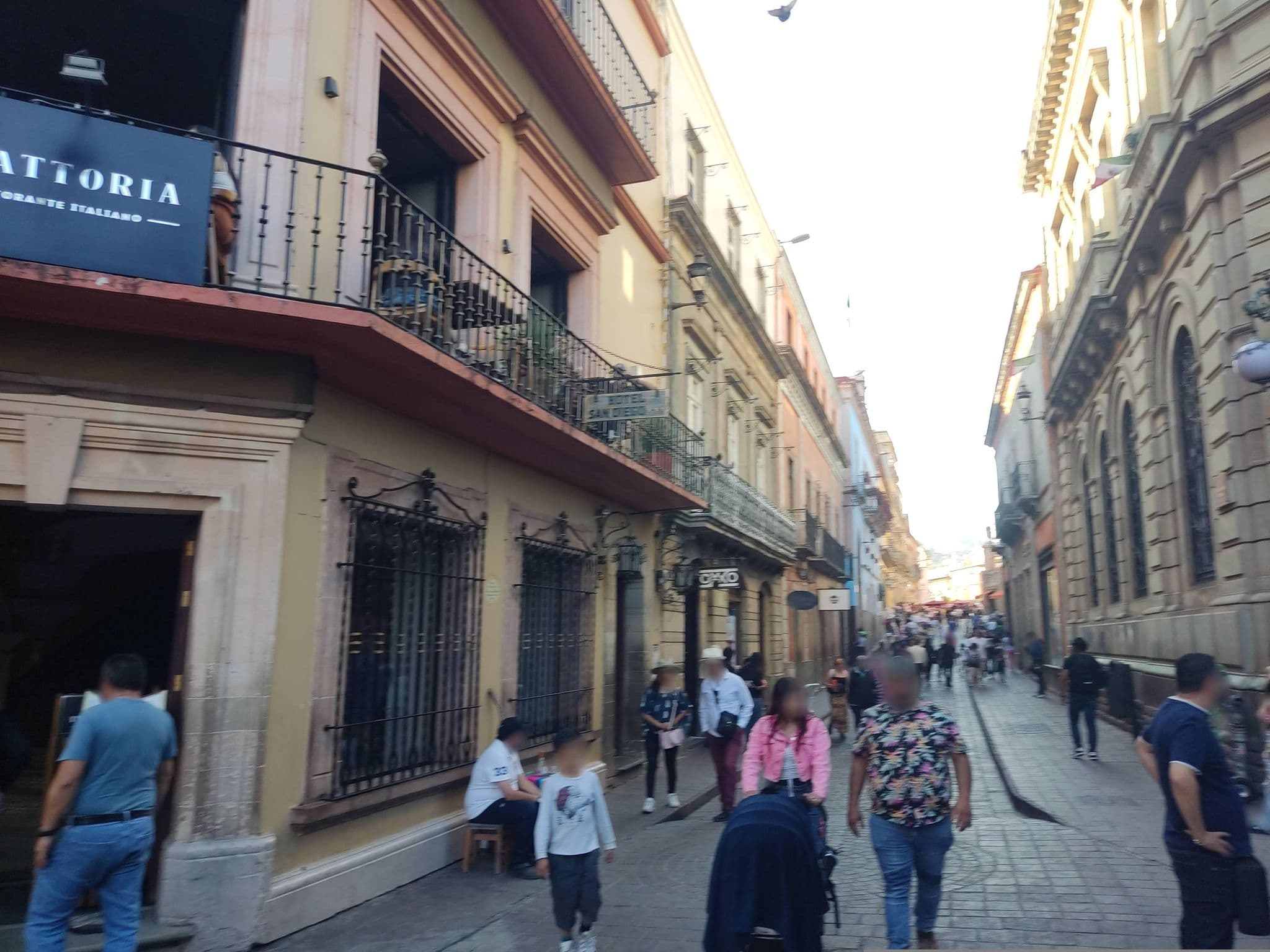 Street view near Hotel San Francisco Irapuato, Guanajuato — © oramire (CC BY-SA · Mapillary)