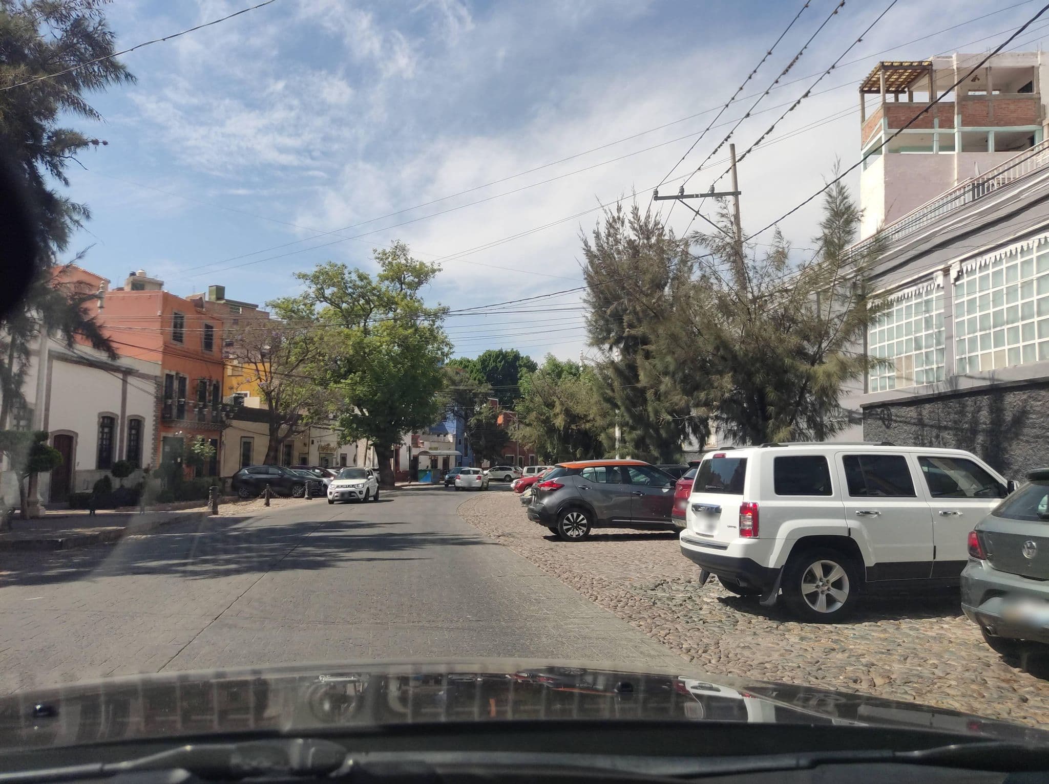 Street view near Hotel Luz de Luna, Guanajuato — © oramire (CC BY-SA · Mapillary)