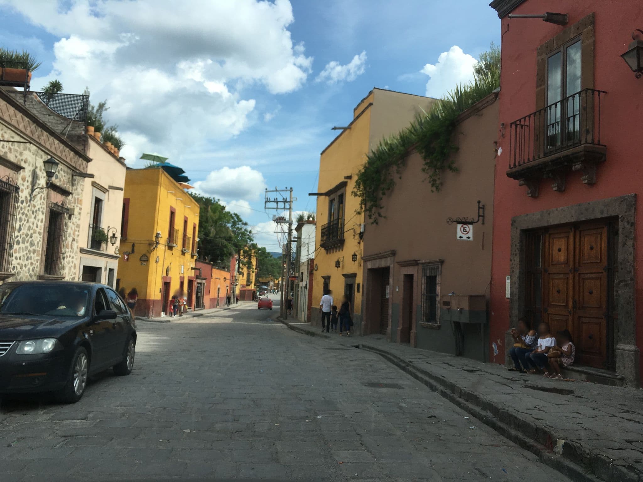 Street view near Casa Toñita, San Miguel de Allende — © nicovargas (CC BY-SA · Mapillary)