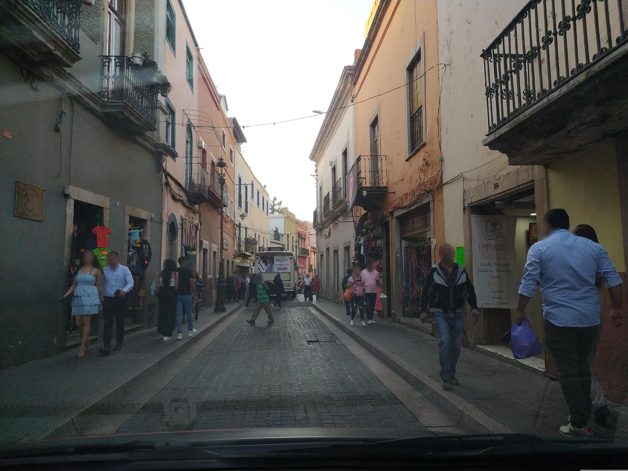 Street view near Hotel Suites MC, Guanajuato — © xe1gyp (CC BY-SA · Mapillary)
