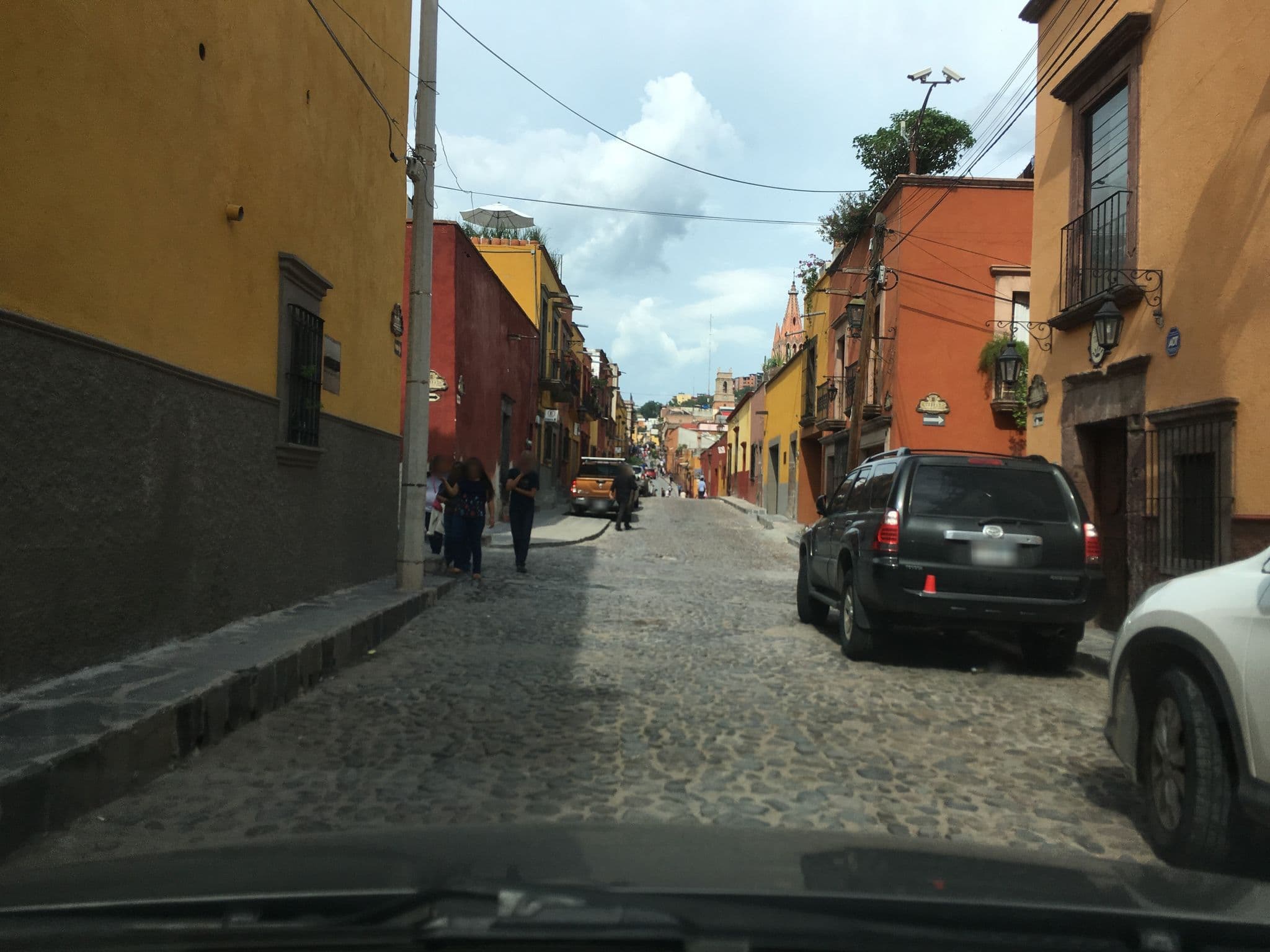 Street view near Dos Casas Hotel, San Miguel de Allende — © nicovargas (CC BY-SA · Mapillary)