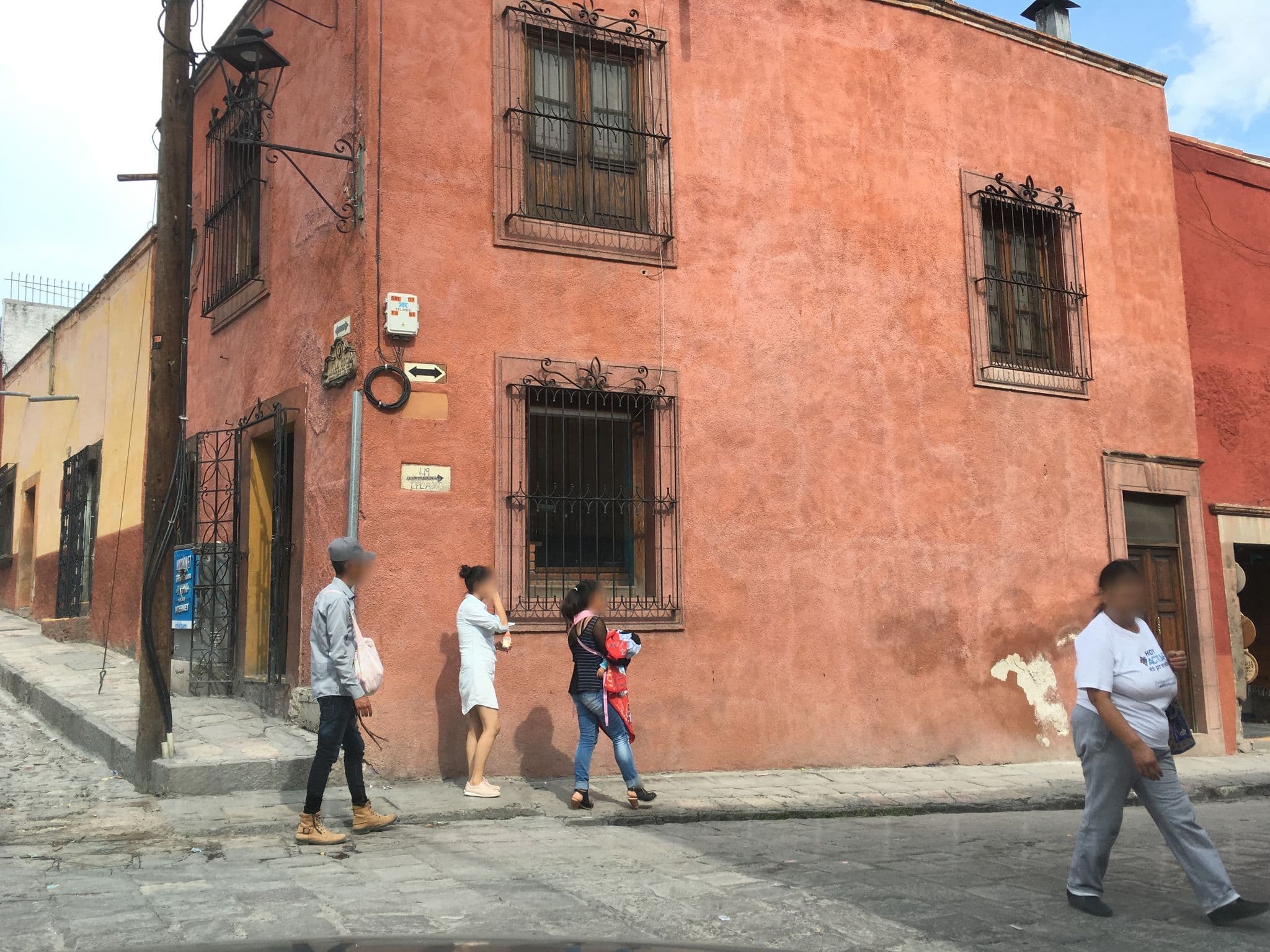 Street view near Hotel Pila Seca Green House, San Miguel de Allende — © nicovargas (CC BY-SA · Mapillary)