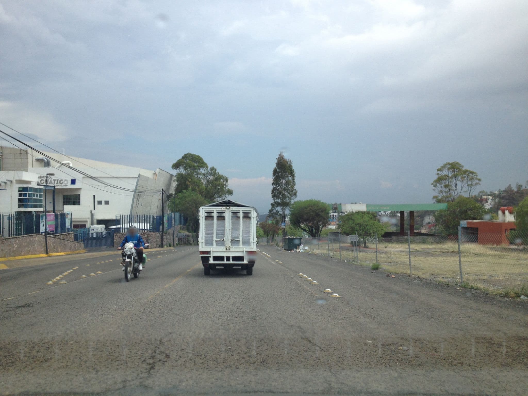 Street view near Las Enredaderas, Guanajuato — © nicovargas (CC BY-SA · Mapillary)