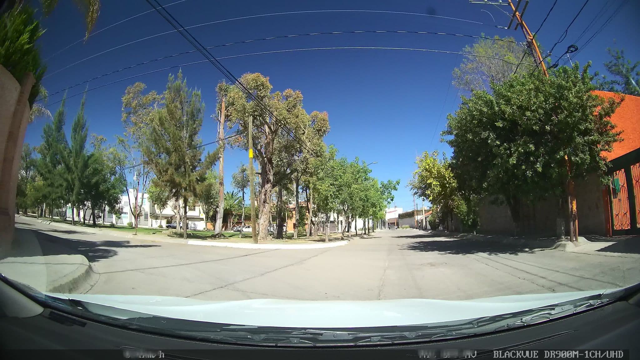Street view near W hotel, La Mesa de los Conejos — © kaart_2 (CC BY-SA · Mapillary)