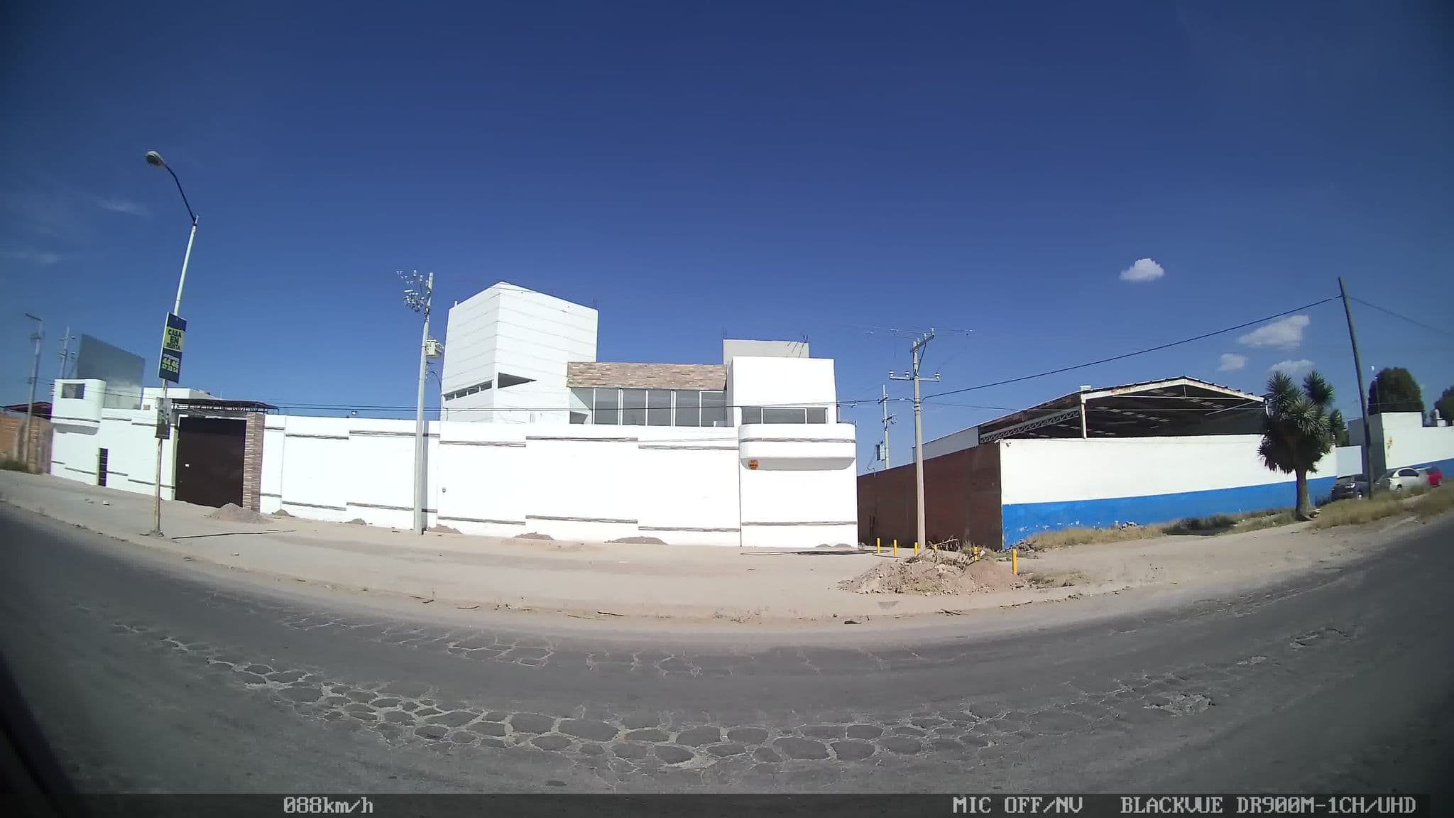 Street view near Hotel Mansion los Arcos, Arroyos — © kaart_2 (CC BY-SA · Mapillary)