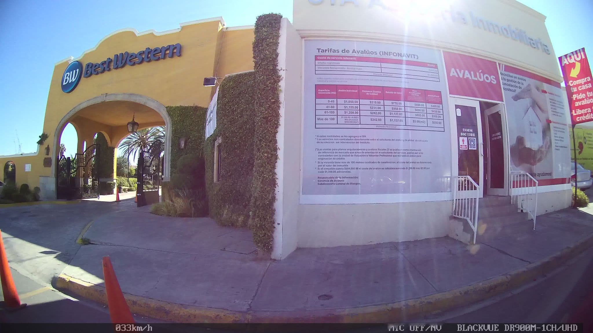 Street view near BEST WESTERN Casa Mexicana, Saltillo — © kaart_4 (CC BY-SA · Mapillary)