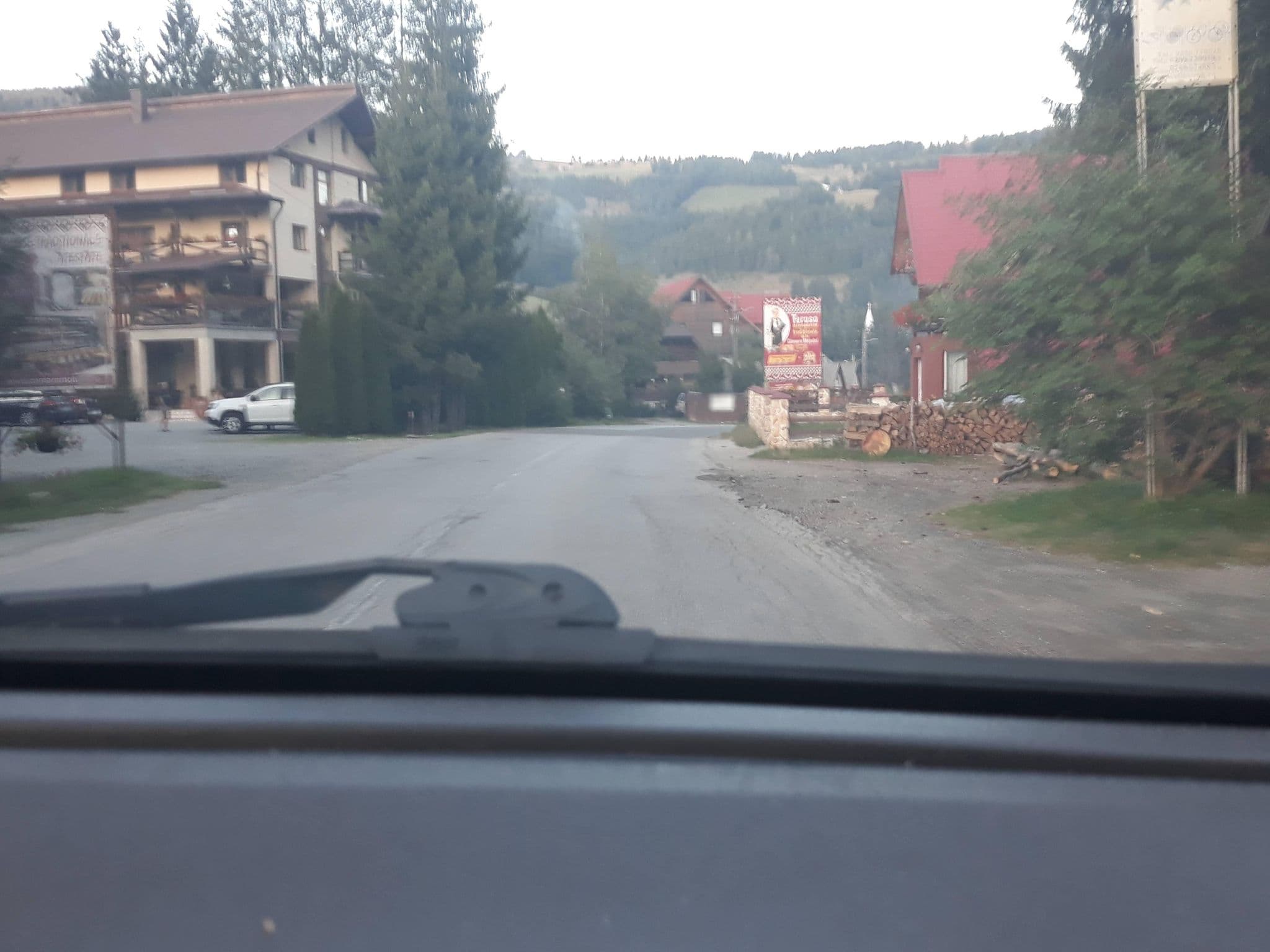 Street view near Casa Dobra, Arieşeni — © murmidon (CC BY-SA · Mapillary)