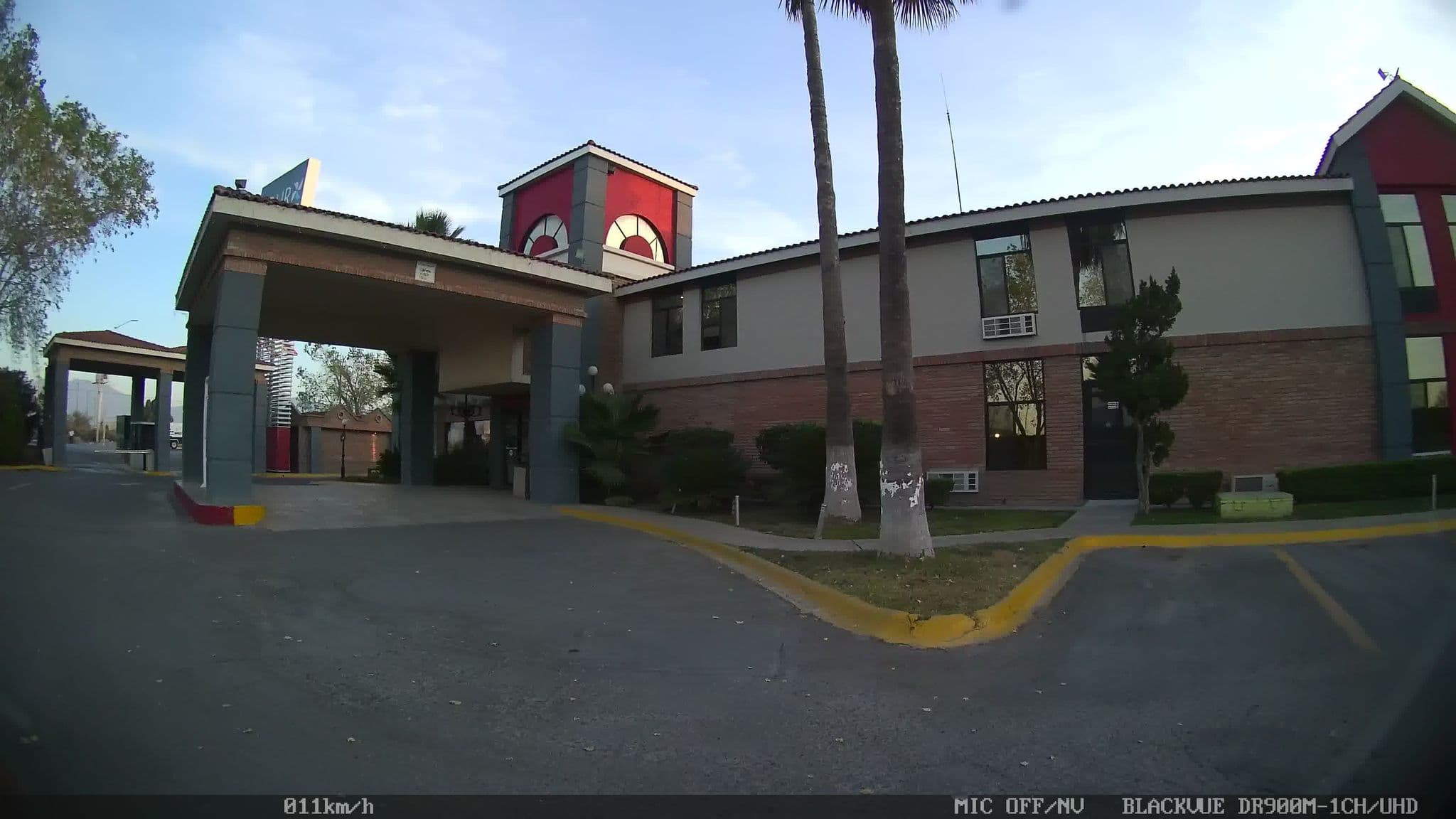 Street view near American Business Hotel, Ramos Arizpe — © kaart_4 (CC BY-SA · Mapillary)