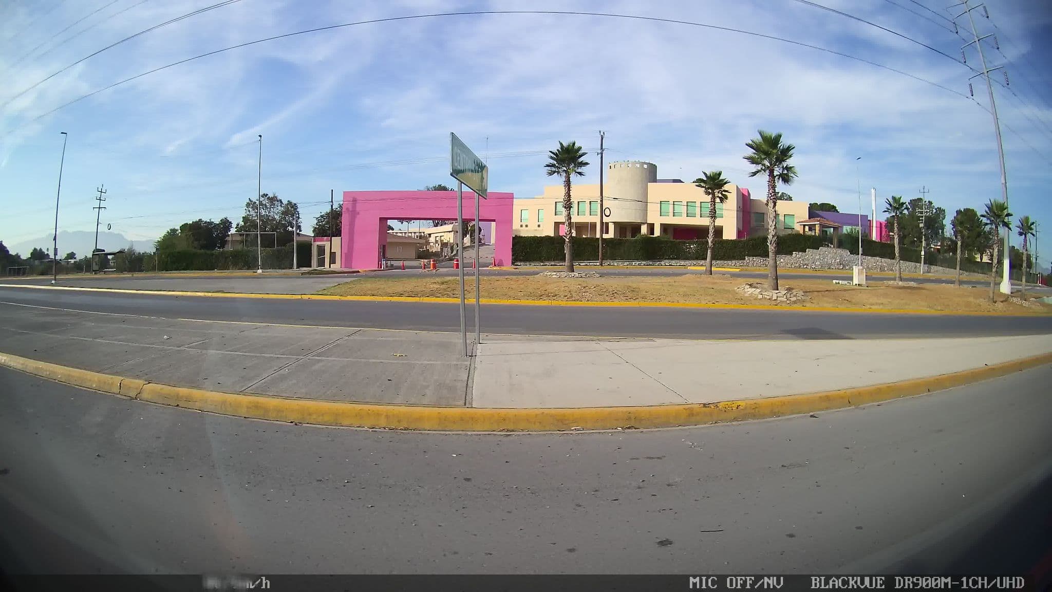 Street view near Hotelera del Norte, Saltillo — © kaart_4 (CC BY-SA · Mapillary)